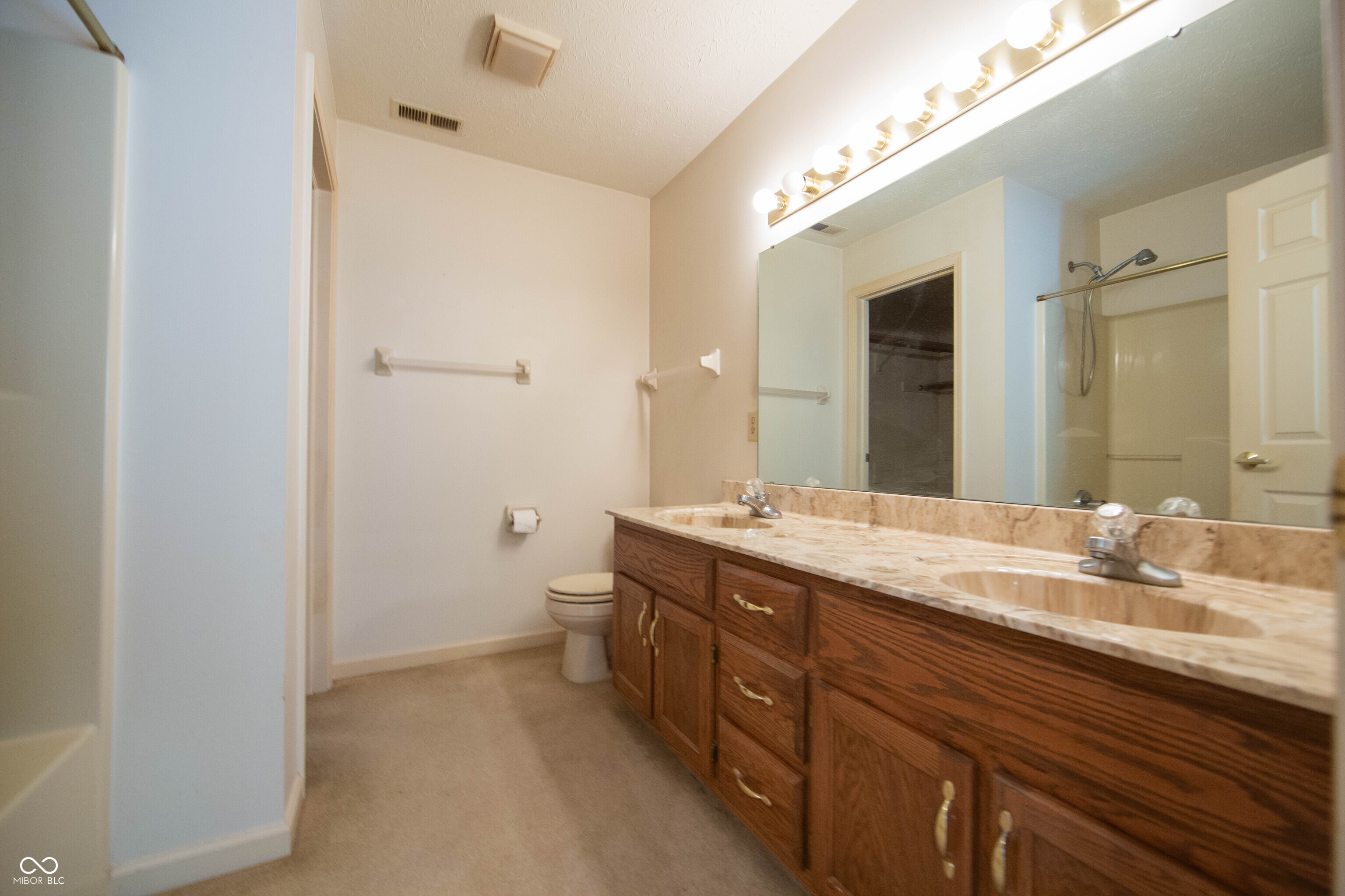 1625 Black Oak Lane