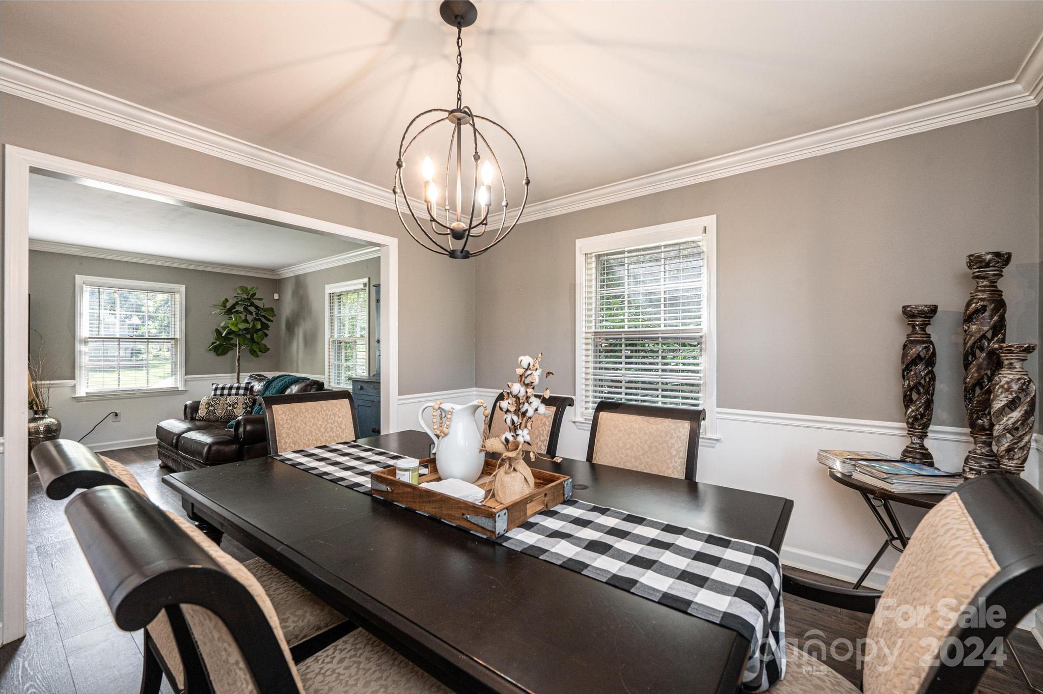 12 36th Avenue NW