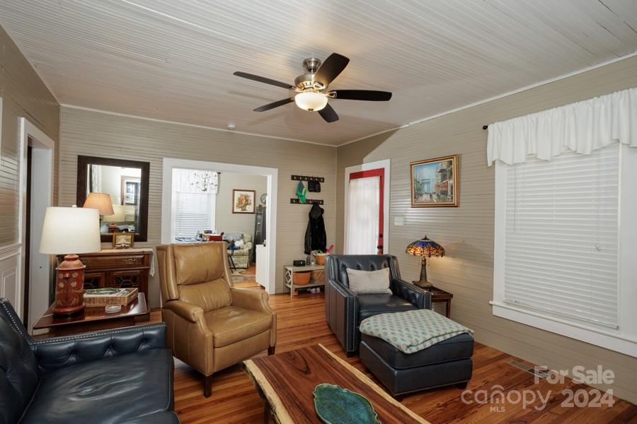 3084 W Main Street