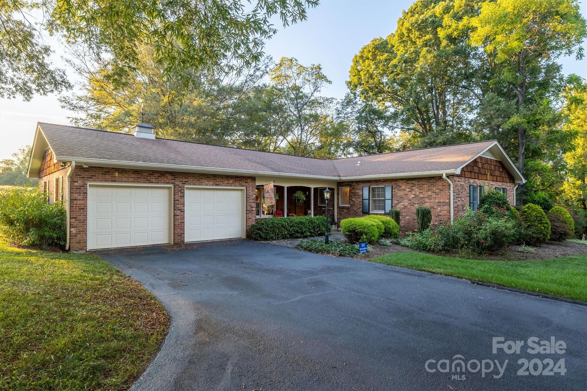 353 Horseshoe Bend Road