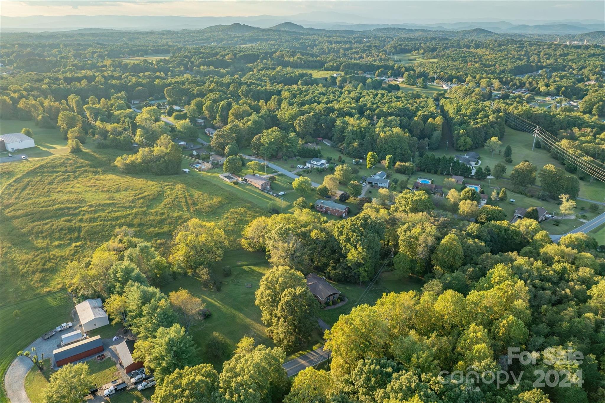 353 Horseshoe Bend Road