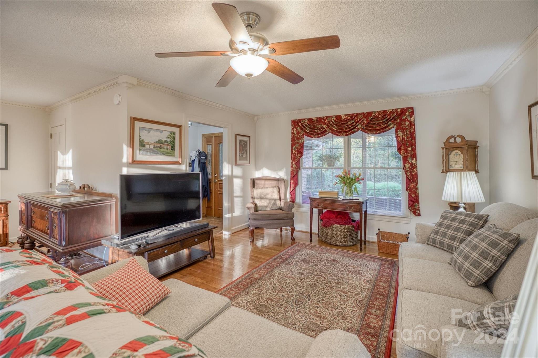 353 Horseshoe Bend Road