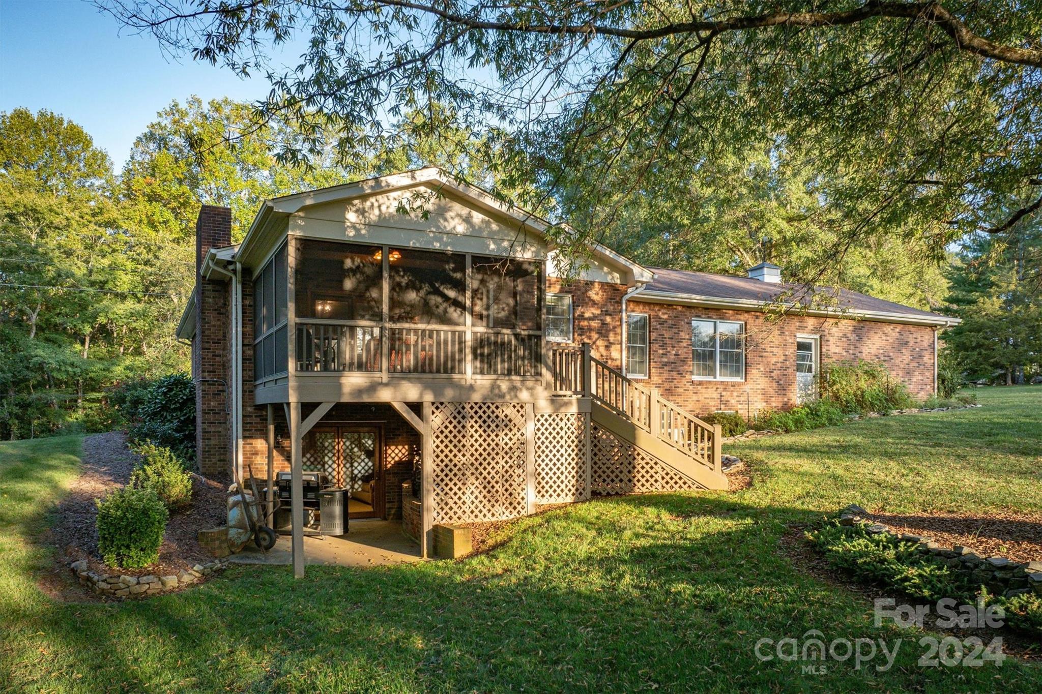353 Horseshoe Bend Road
