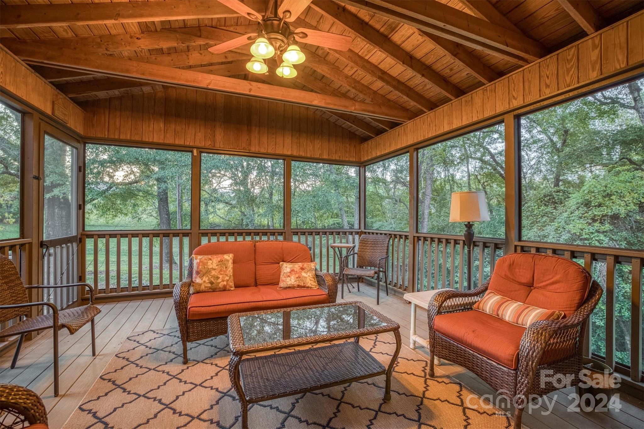 353 Horseshoe Bend Road