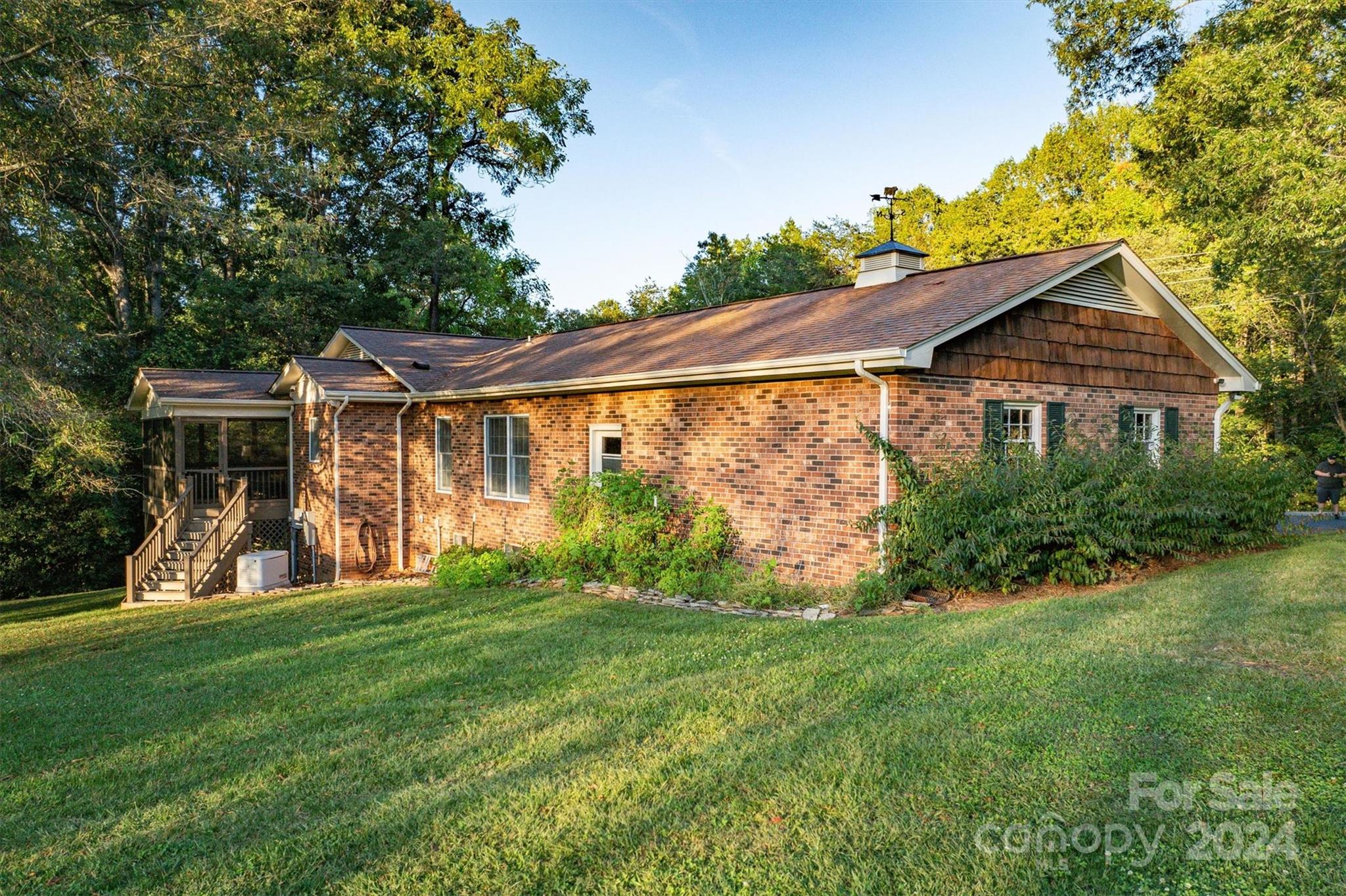 353 Horseshoe Bend Road