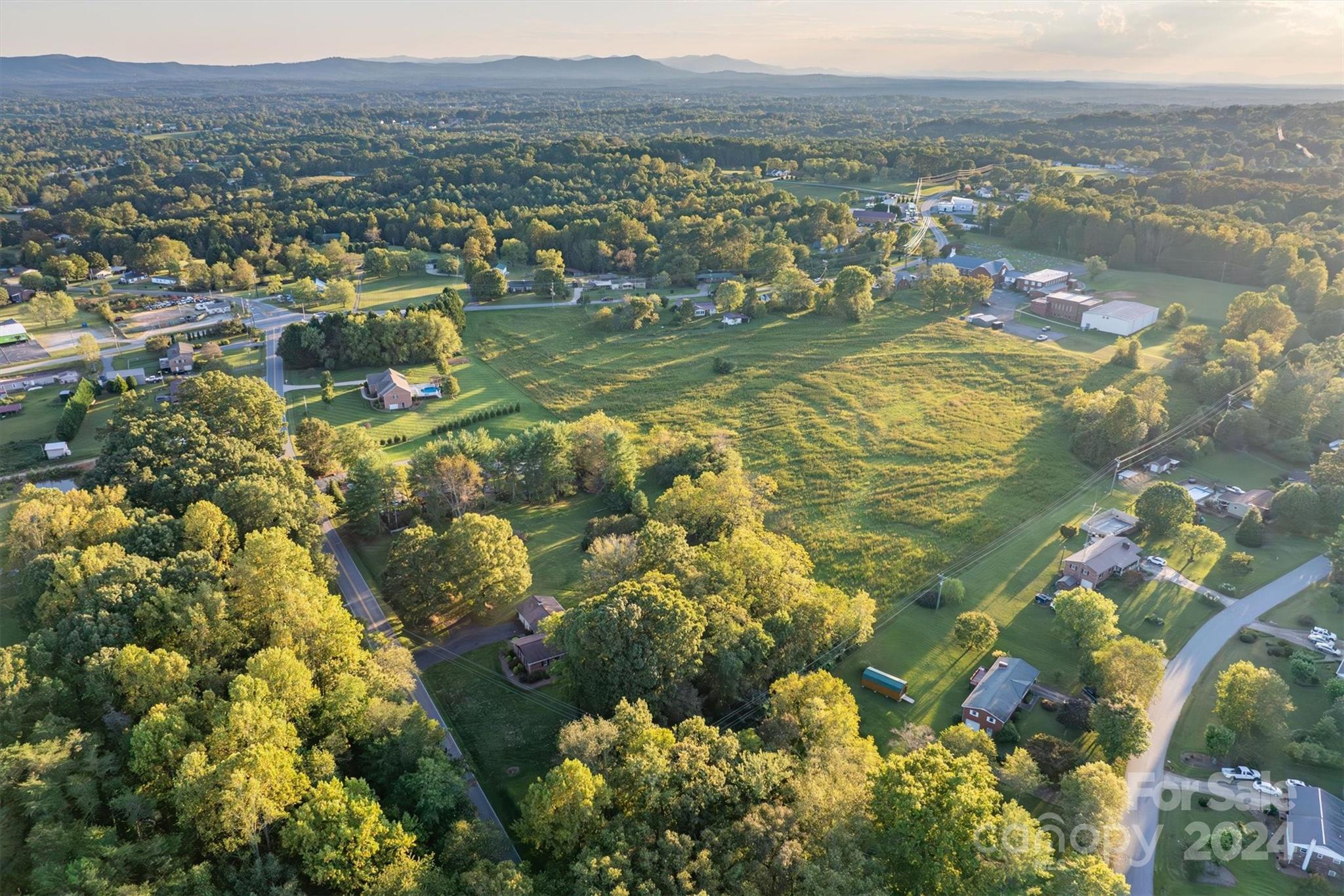 353 Horseshoe Bend Road