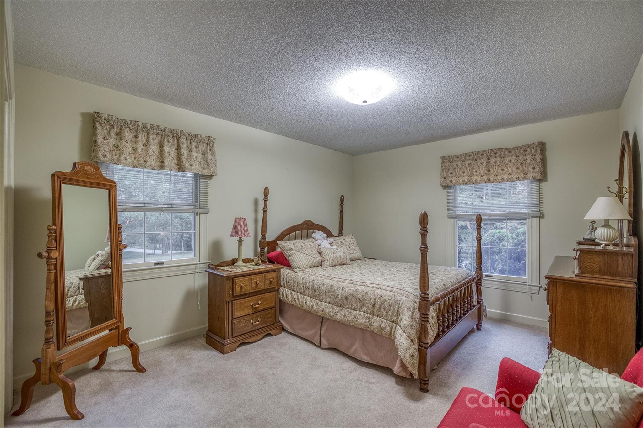 353 Horseshoe Bend Road