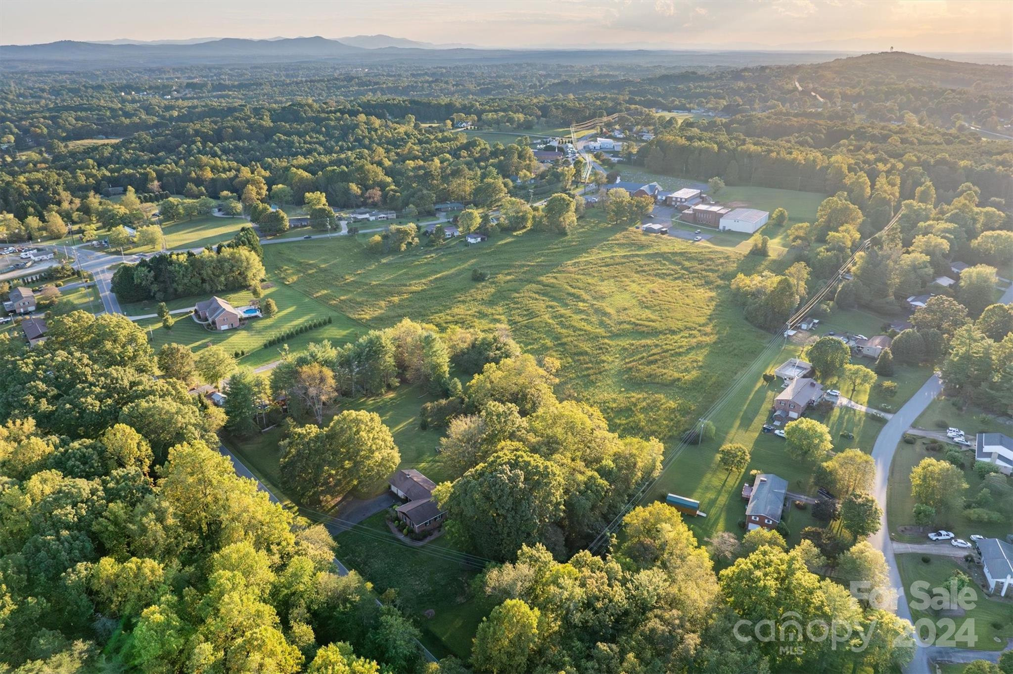 353 Horseshoe Bend Road