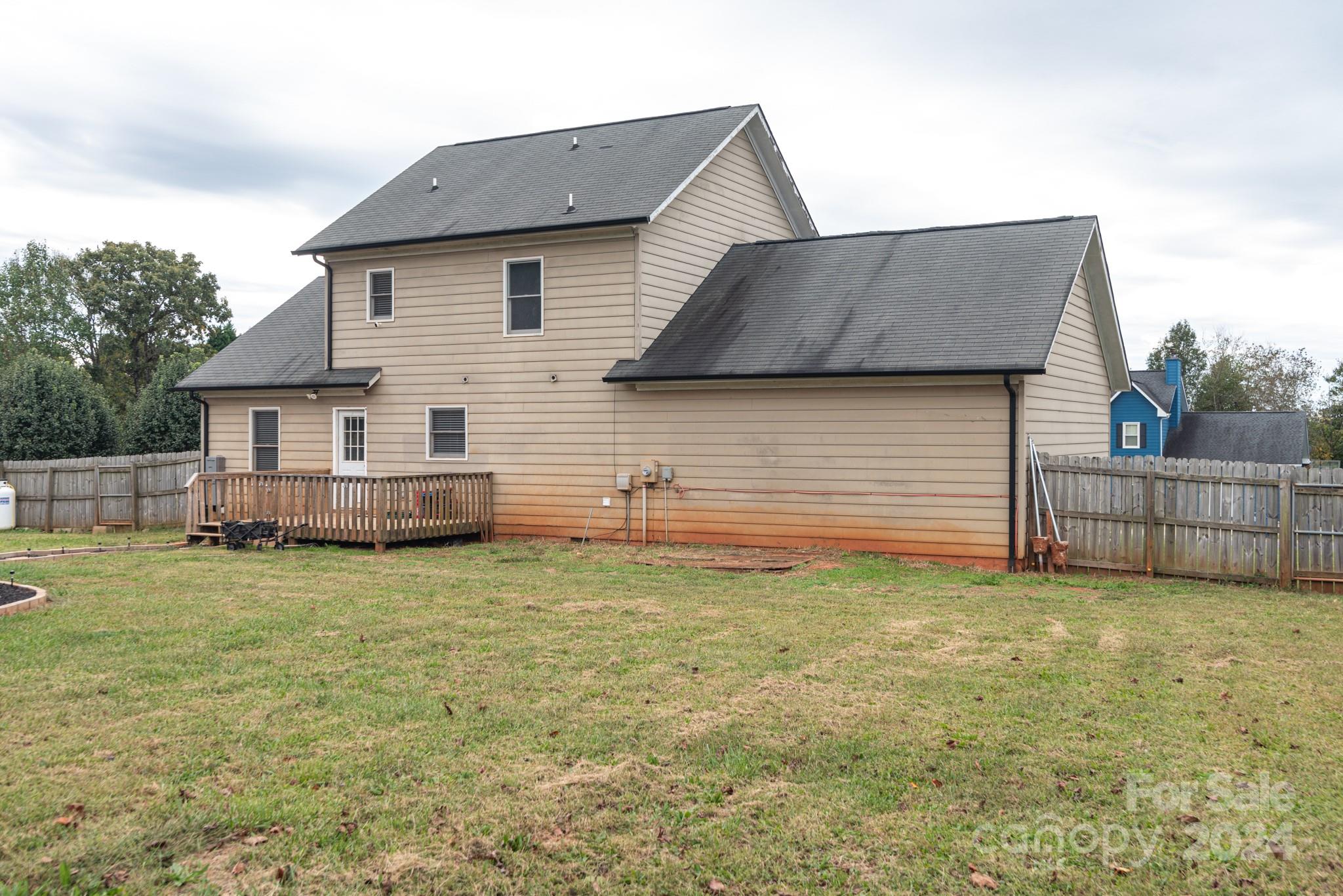 1100 Black Walnut Drive