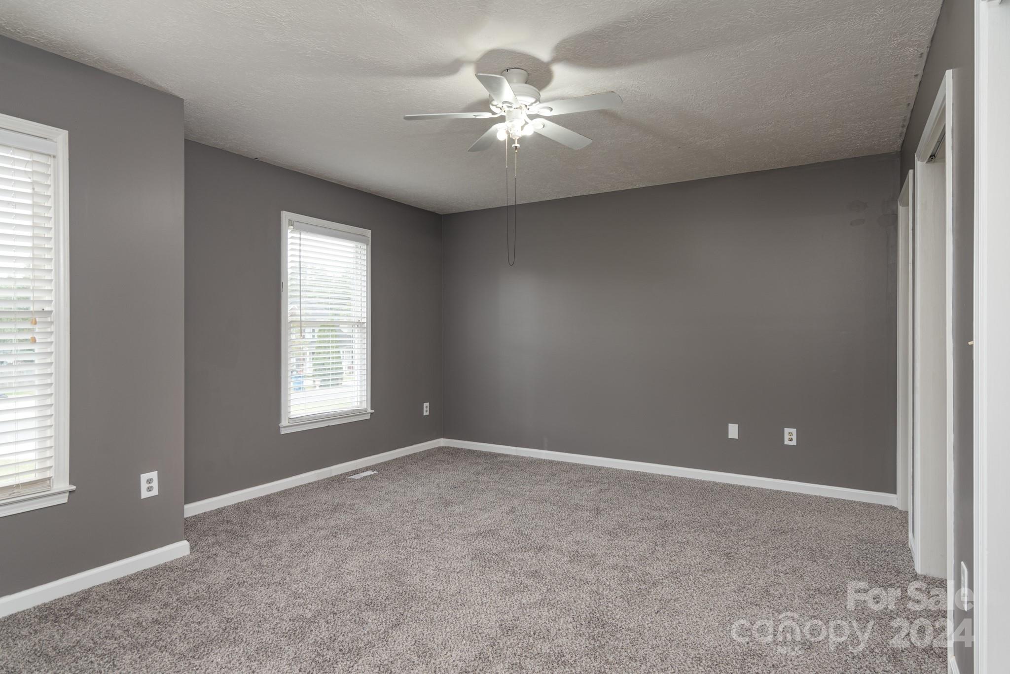 1100 Black Walnut Drive