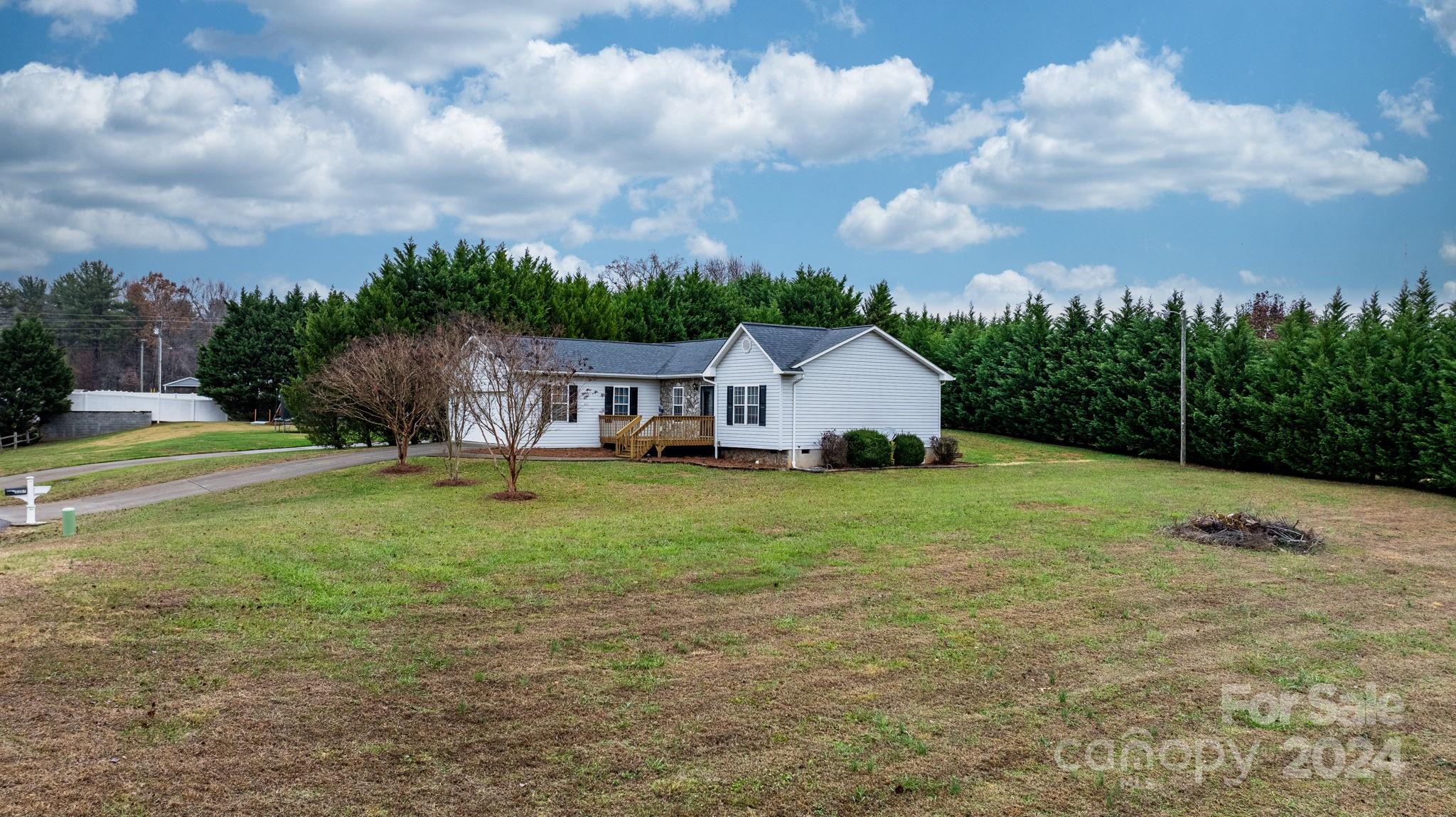 3357 Lilac Lane