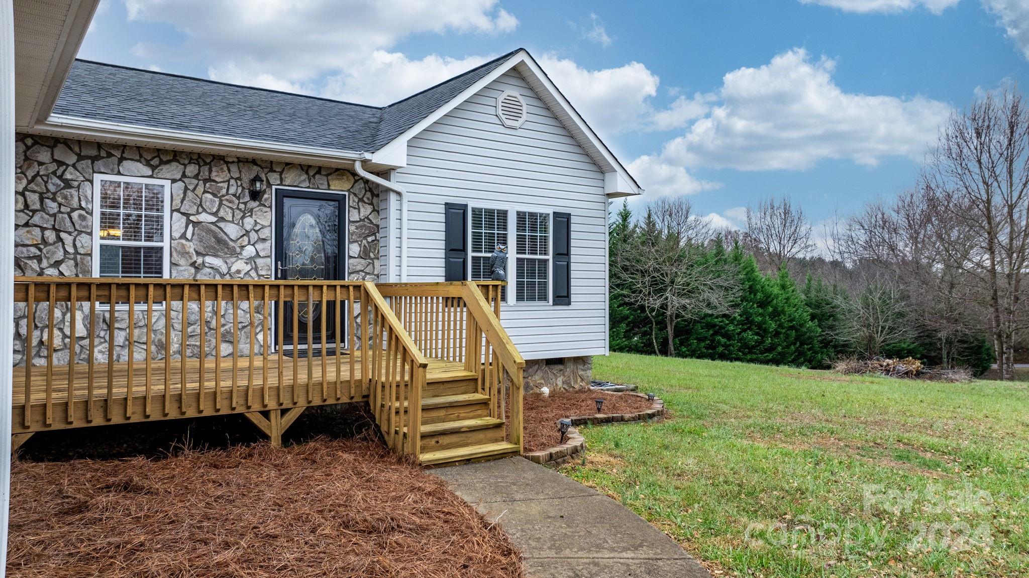 3357 Lilac Lane