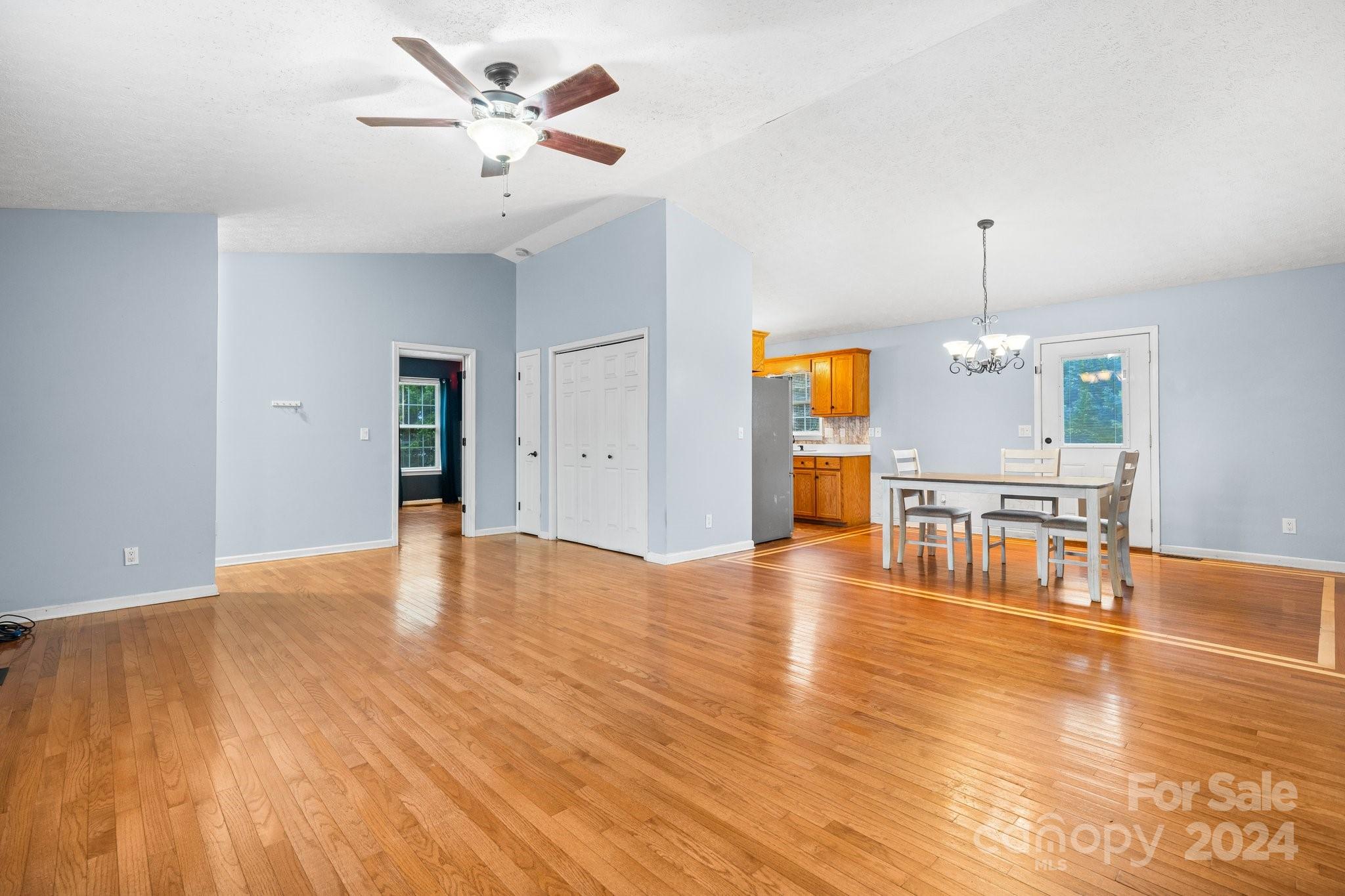 3357 Lilac Lane