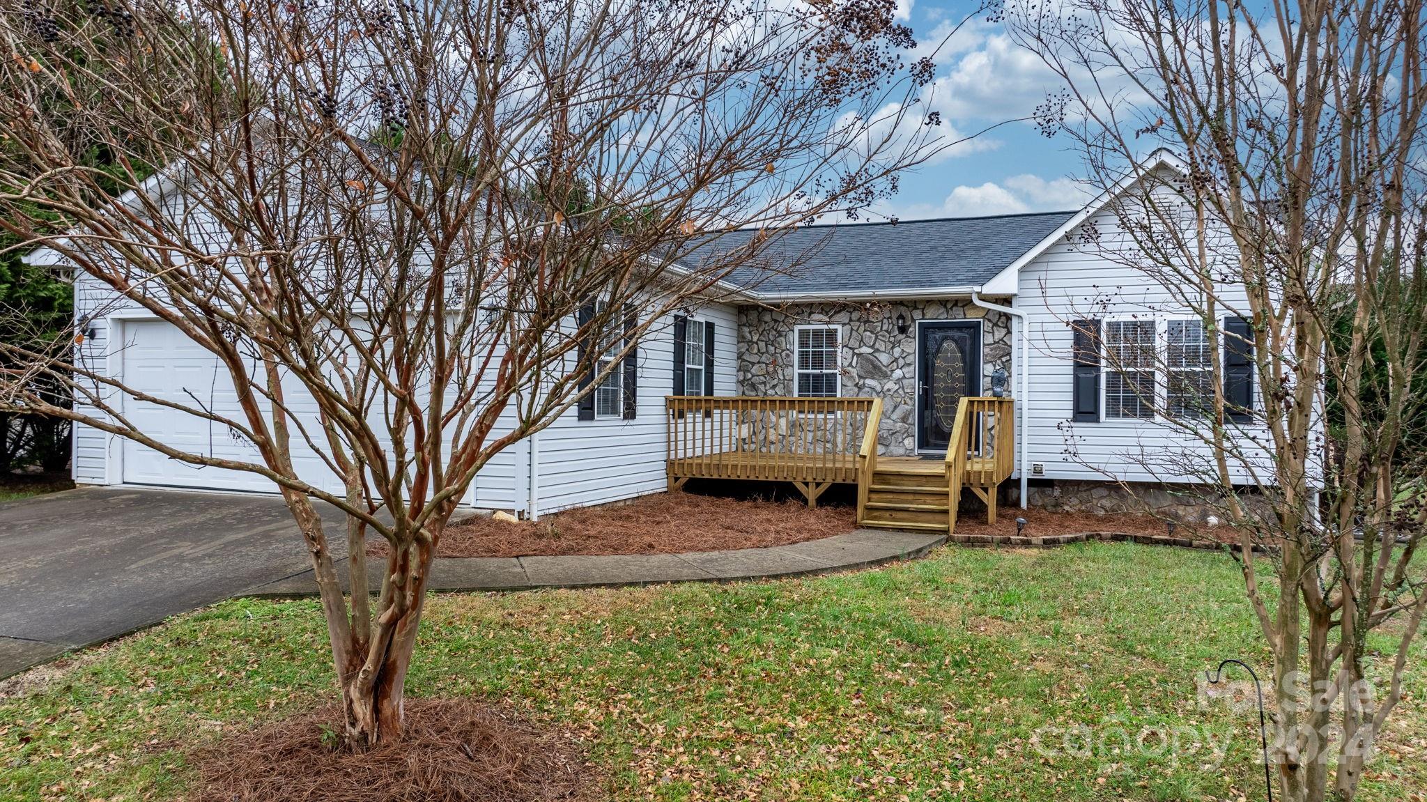 3357 Lilac Lane