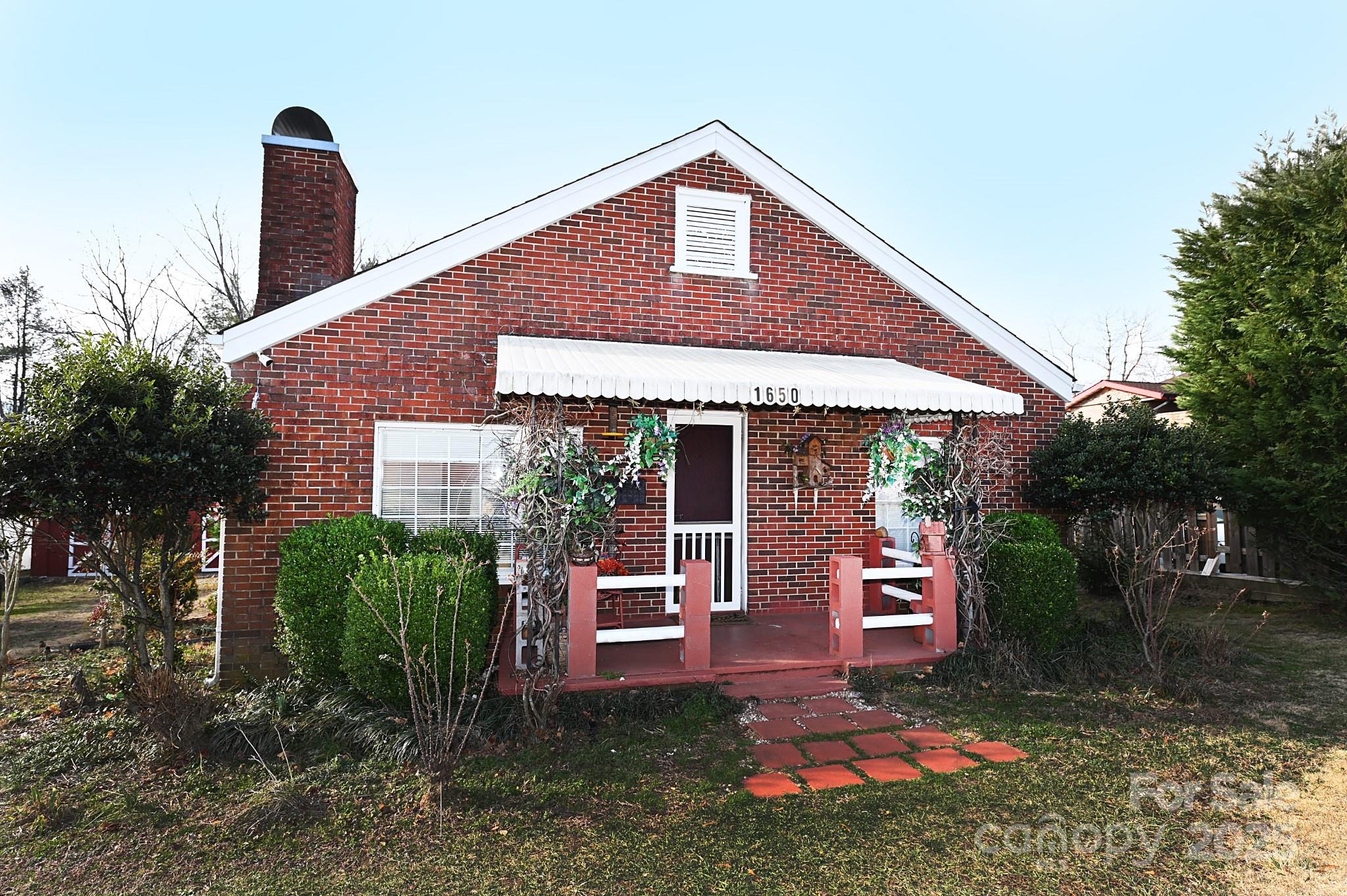 1650 10th Avenue NE