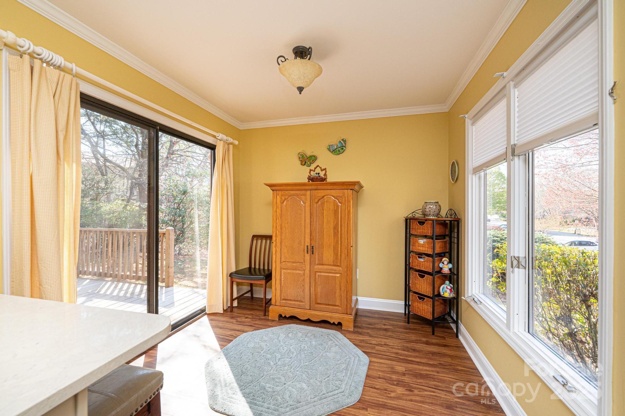 1713 12th Street NE