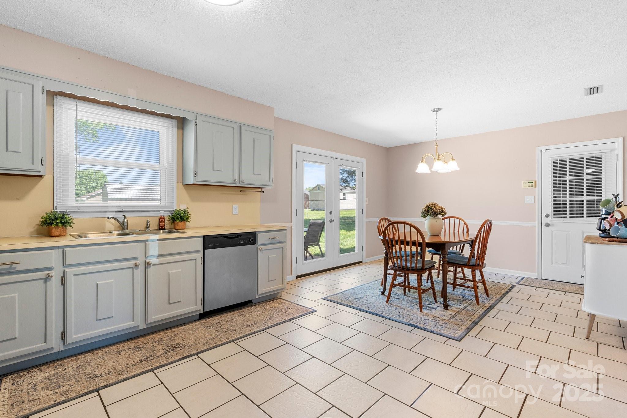 2430 Rocky Ford Road