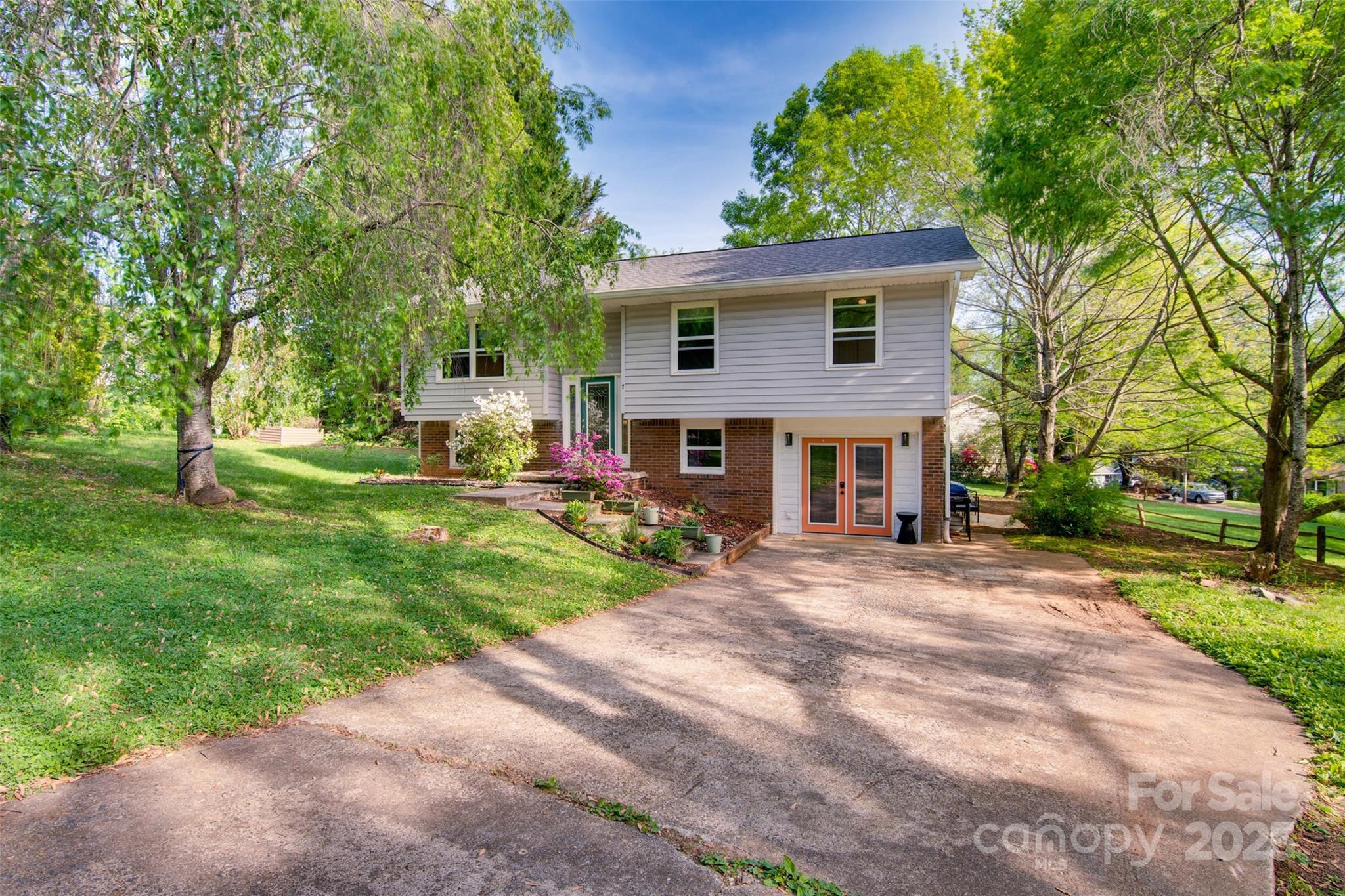 7 Guinevere Court