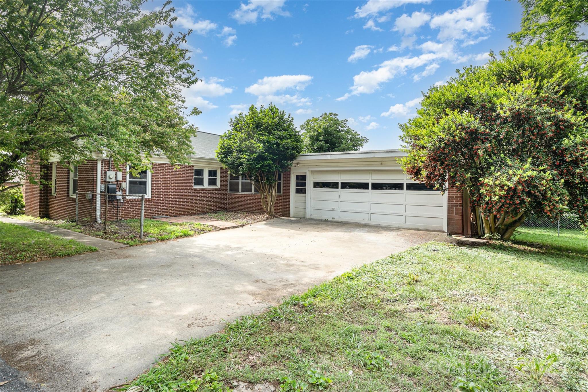 506 7th Street SW