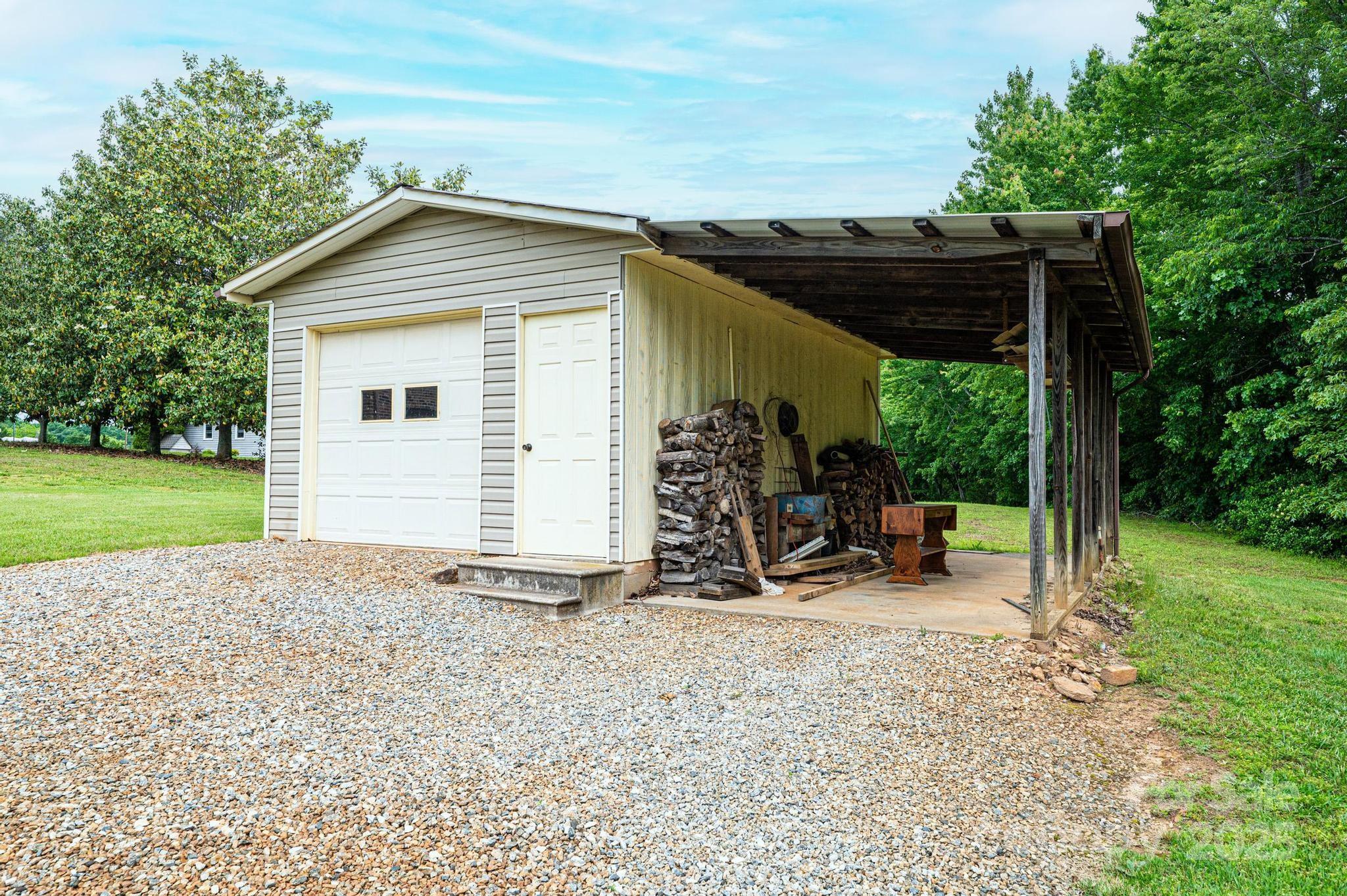 3020 Doc Pugh Road