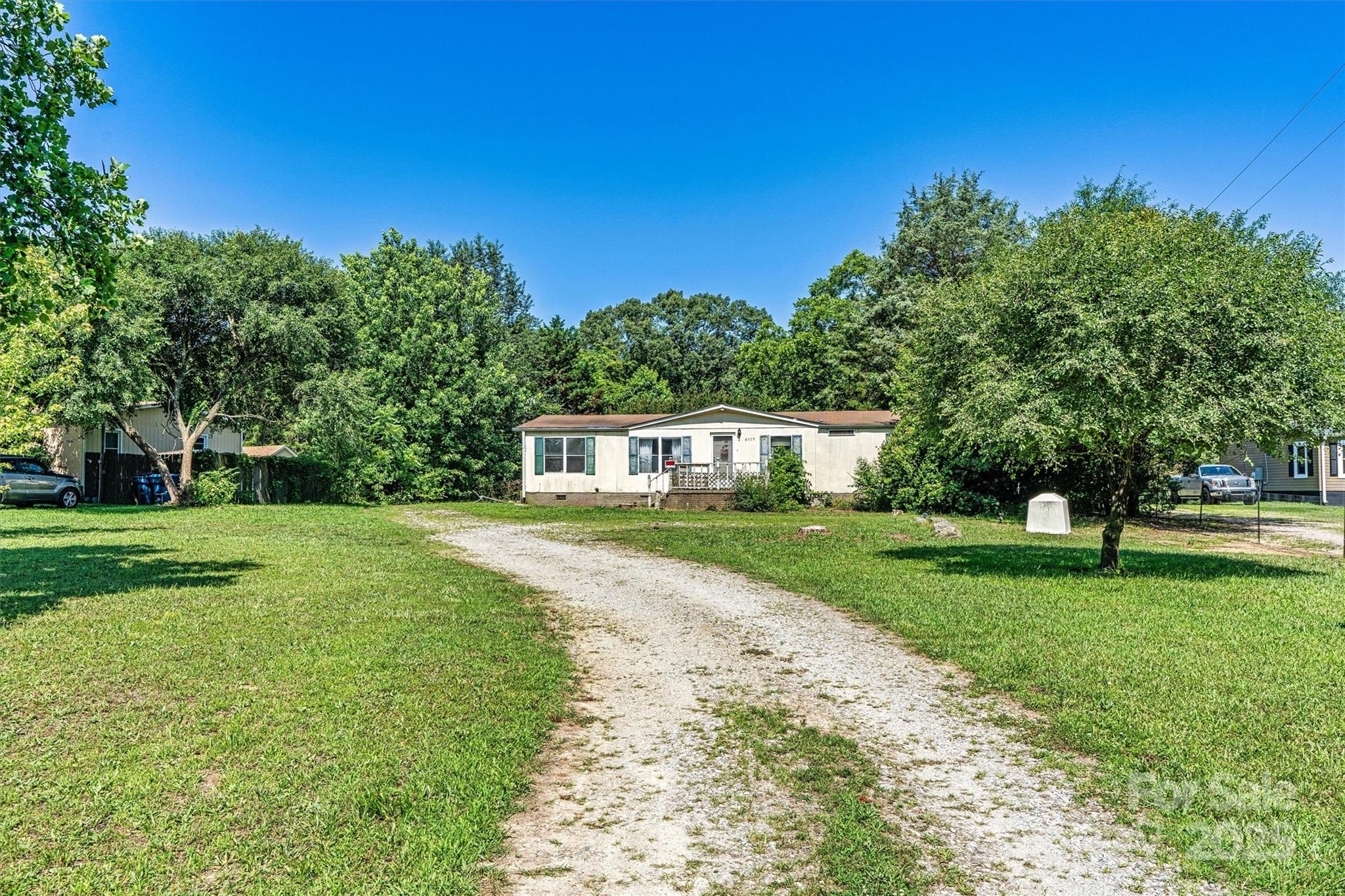 4905 Grassy Creek Road