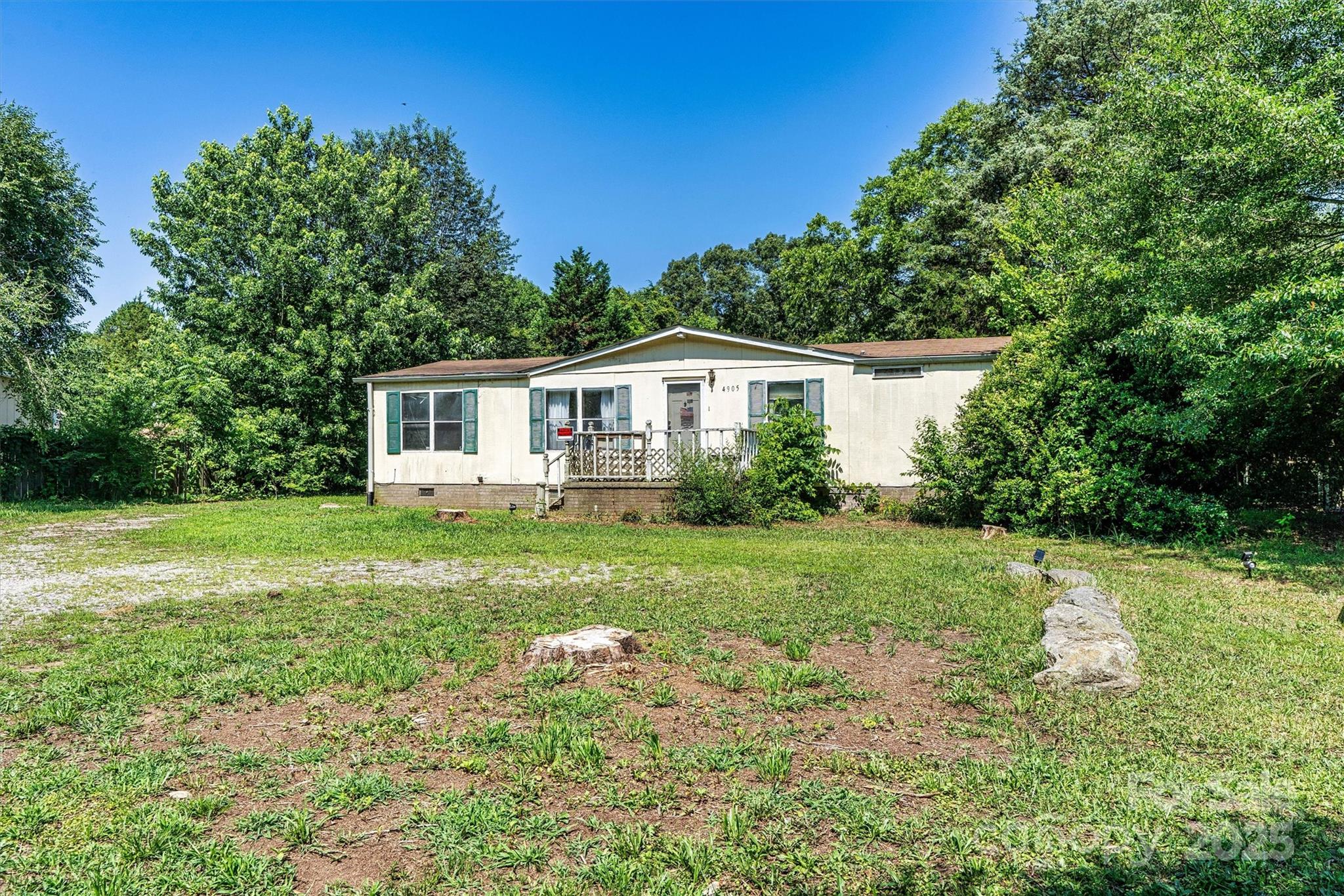 4905 Grassy Creek Road