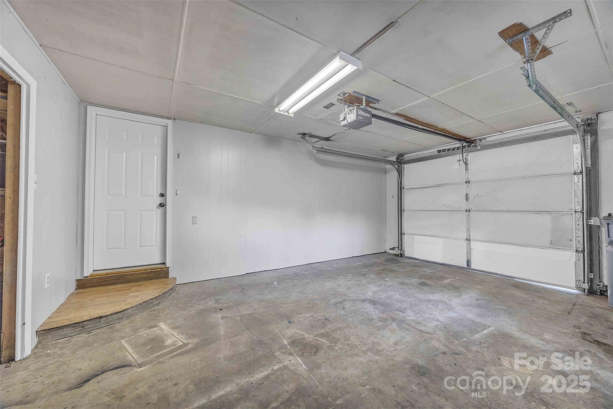 108 Hillsboro Road
