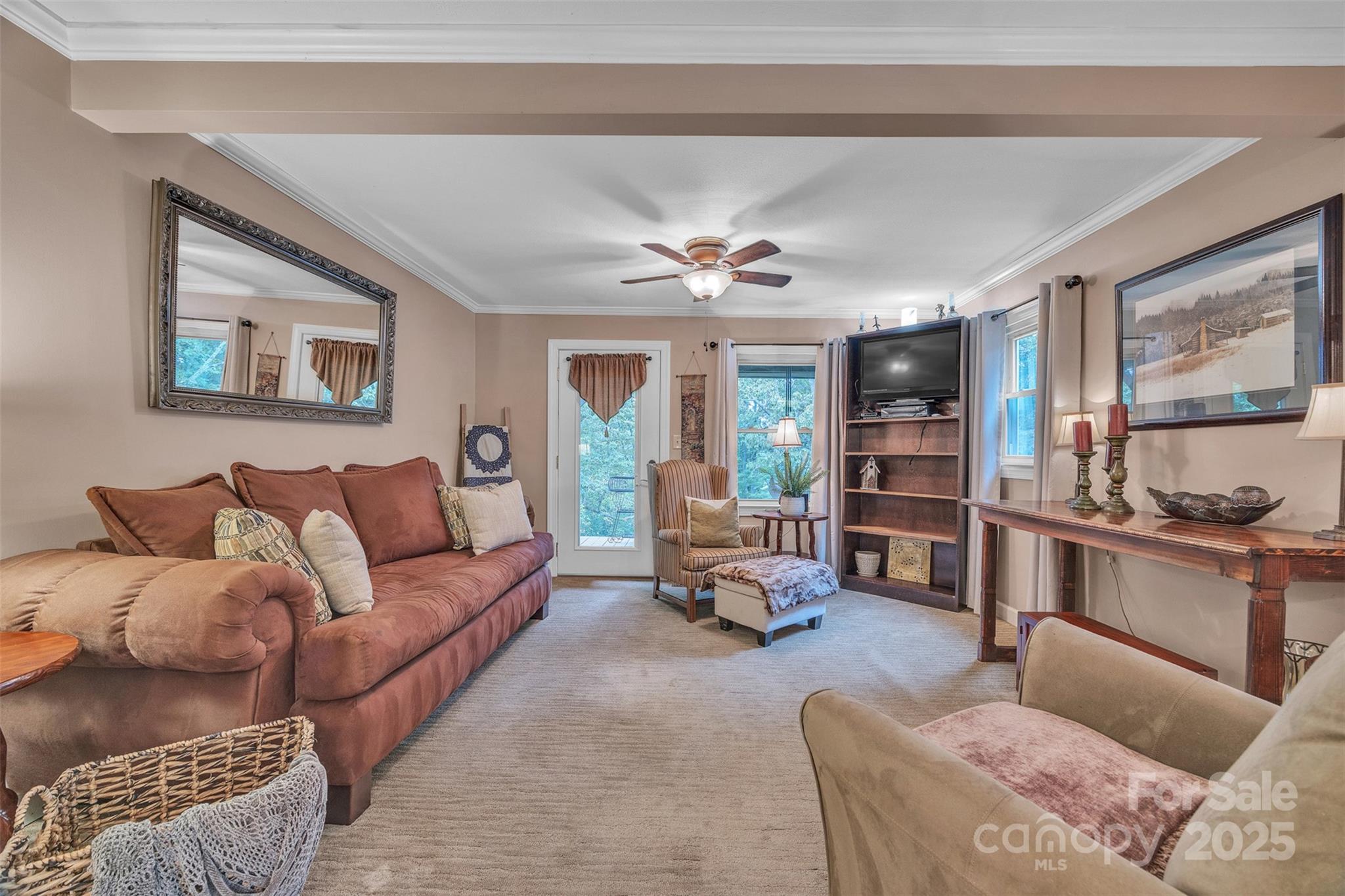 386 Natures Walk Lane
