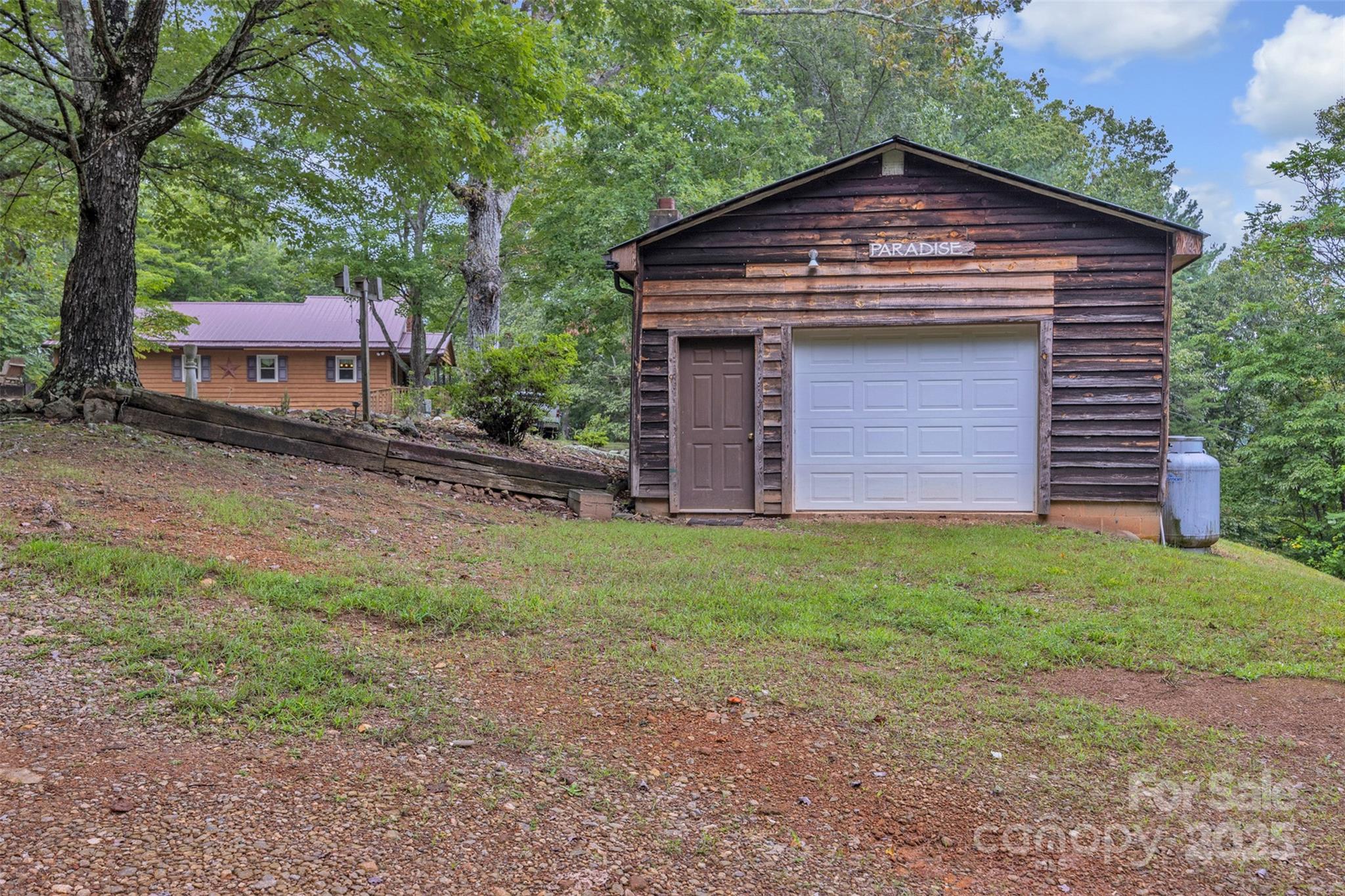 386 Natures Walk Lane