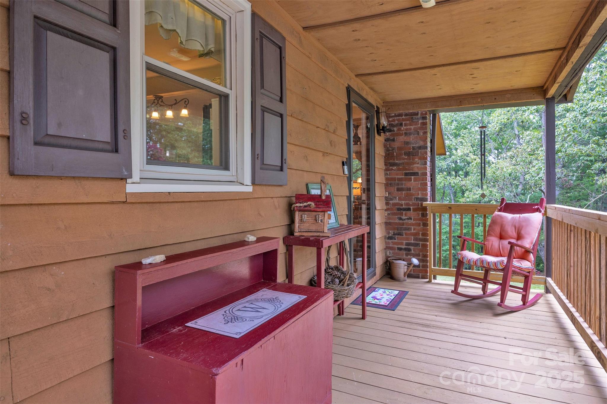 386 Natures Walk Lane
