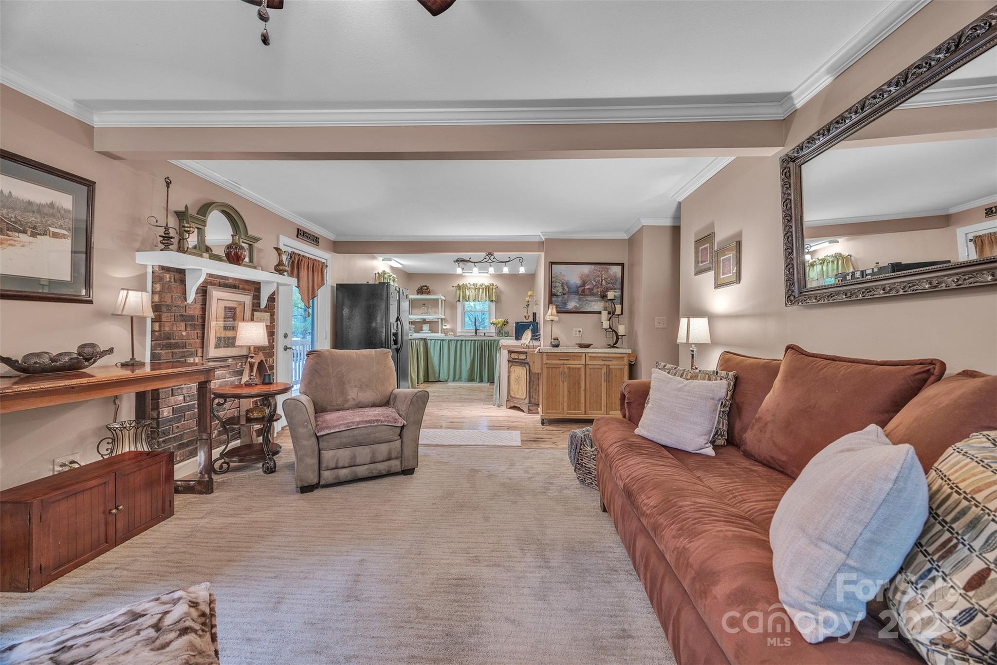 386 Natures Walk Lane