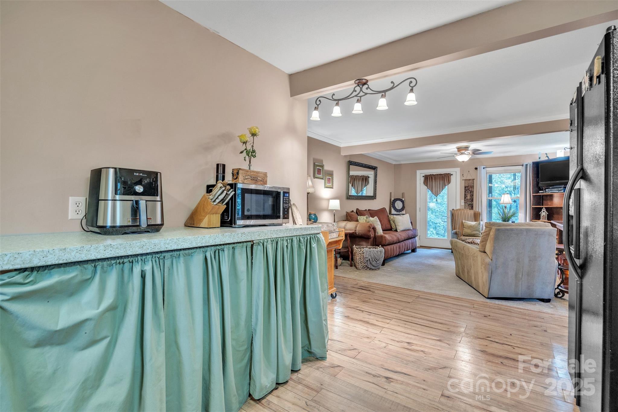 386 Natures Walk Lane