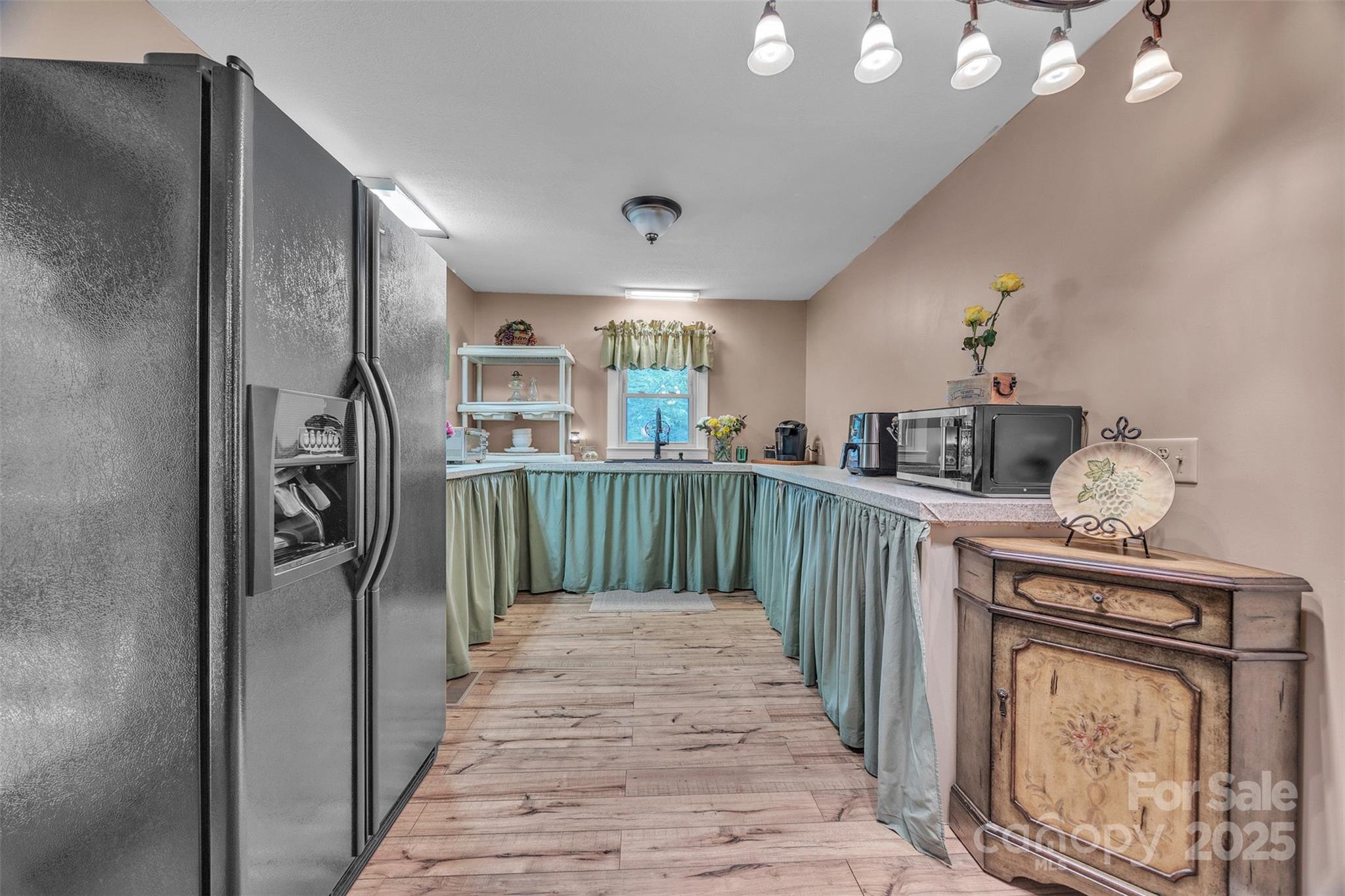 386 Natures Walk Lane