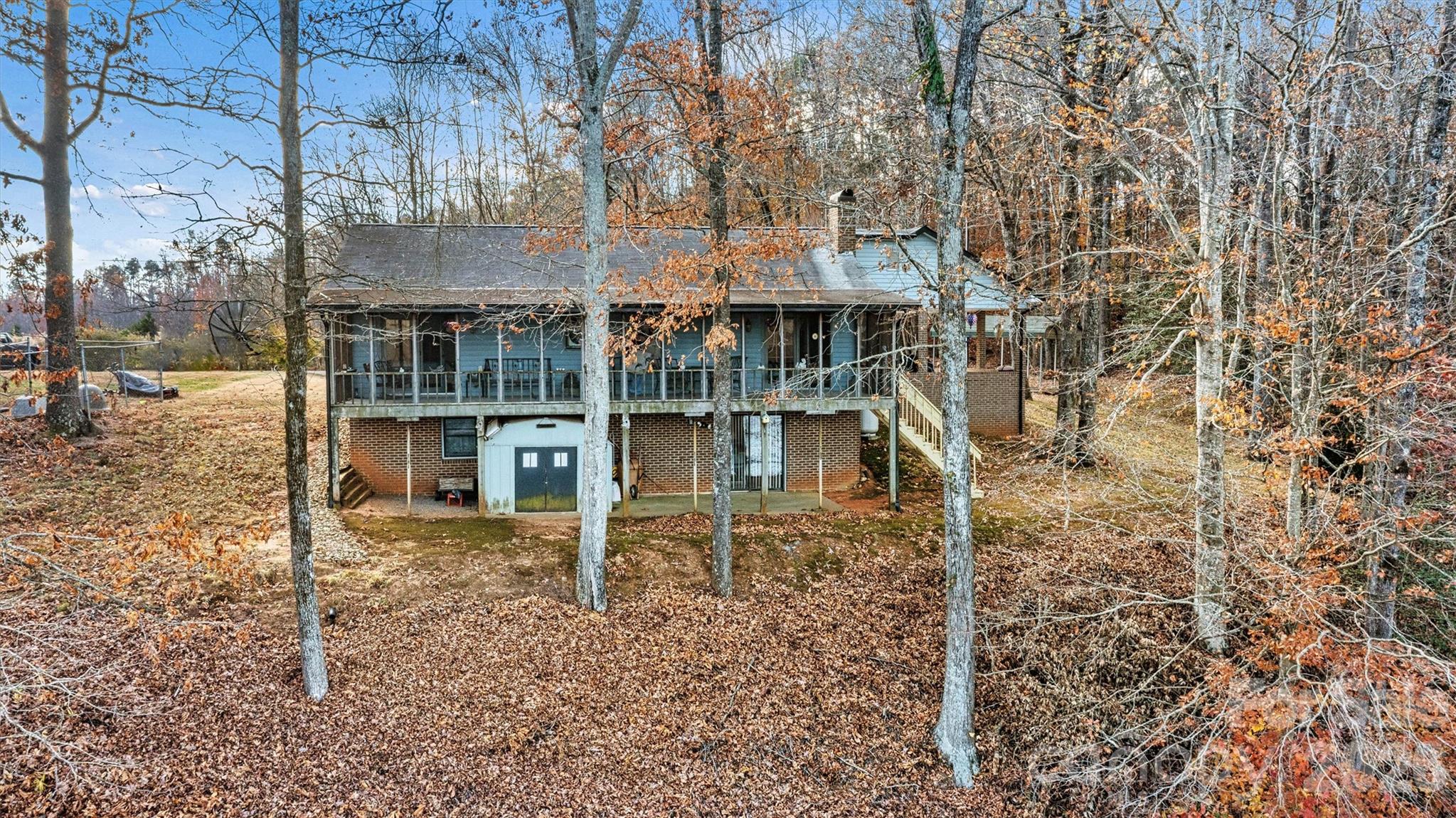 6072 Lookout Heights Drive