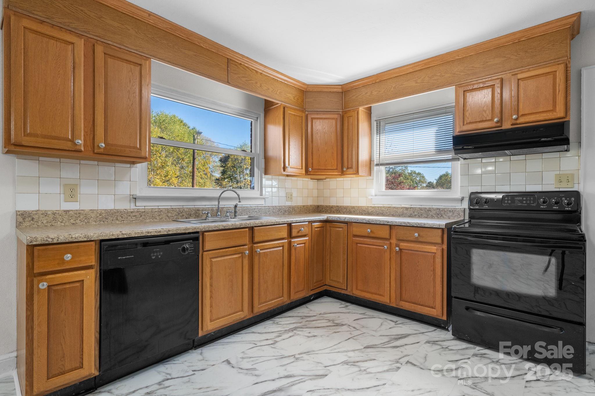 831 21st Street Drive SE