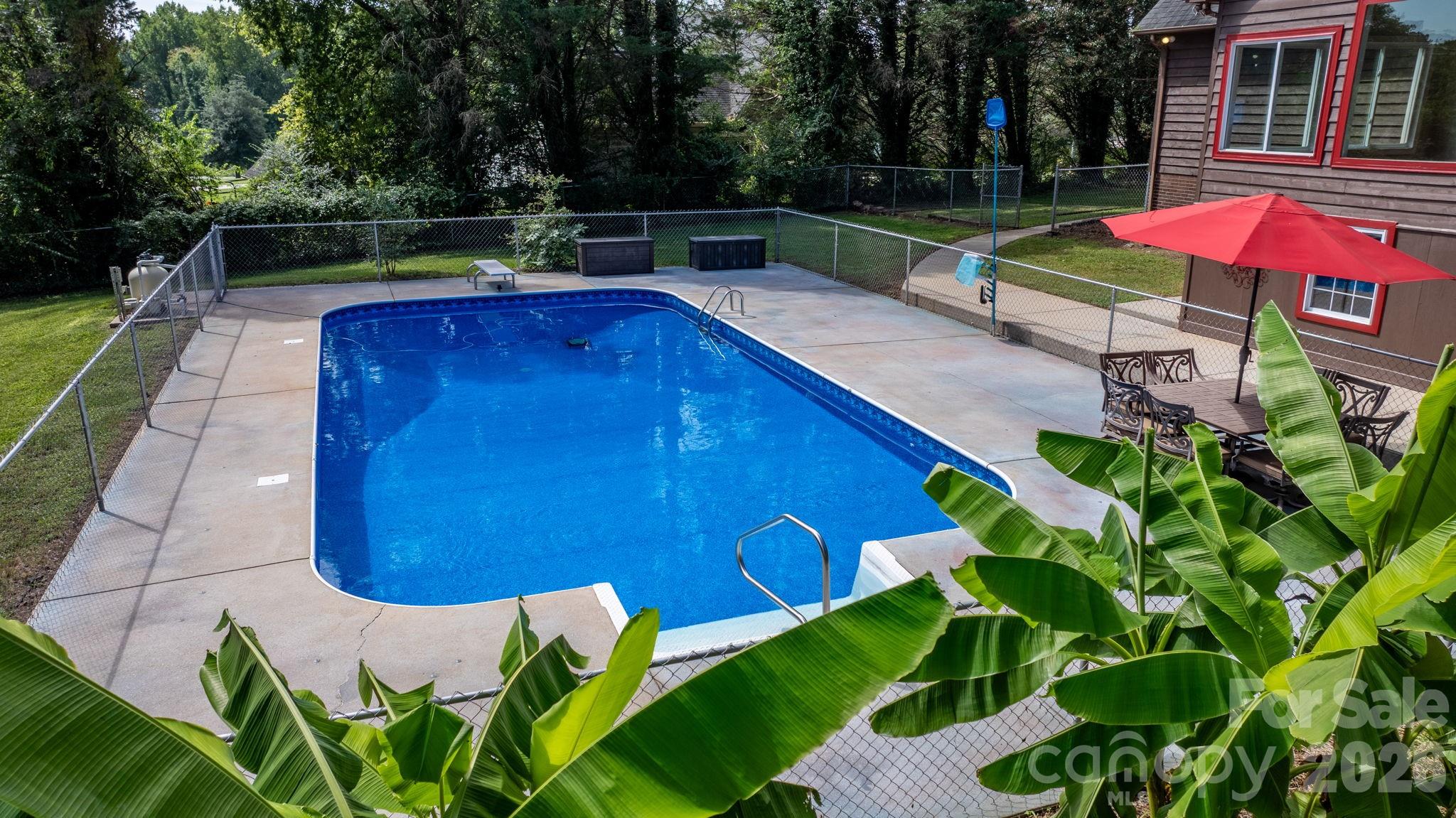 2025 34th Avenue Drive NE