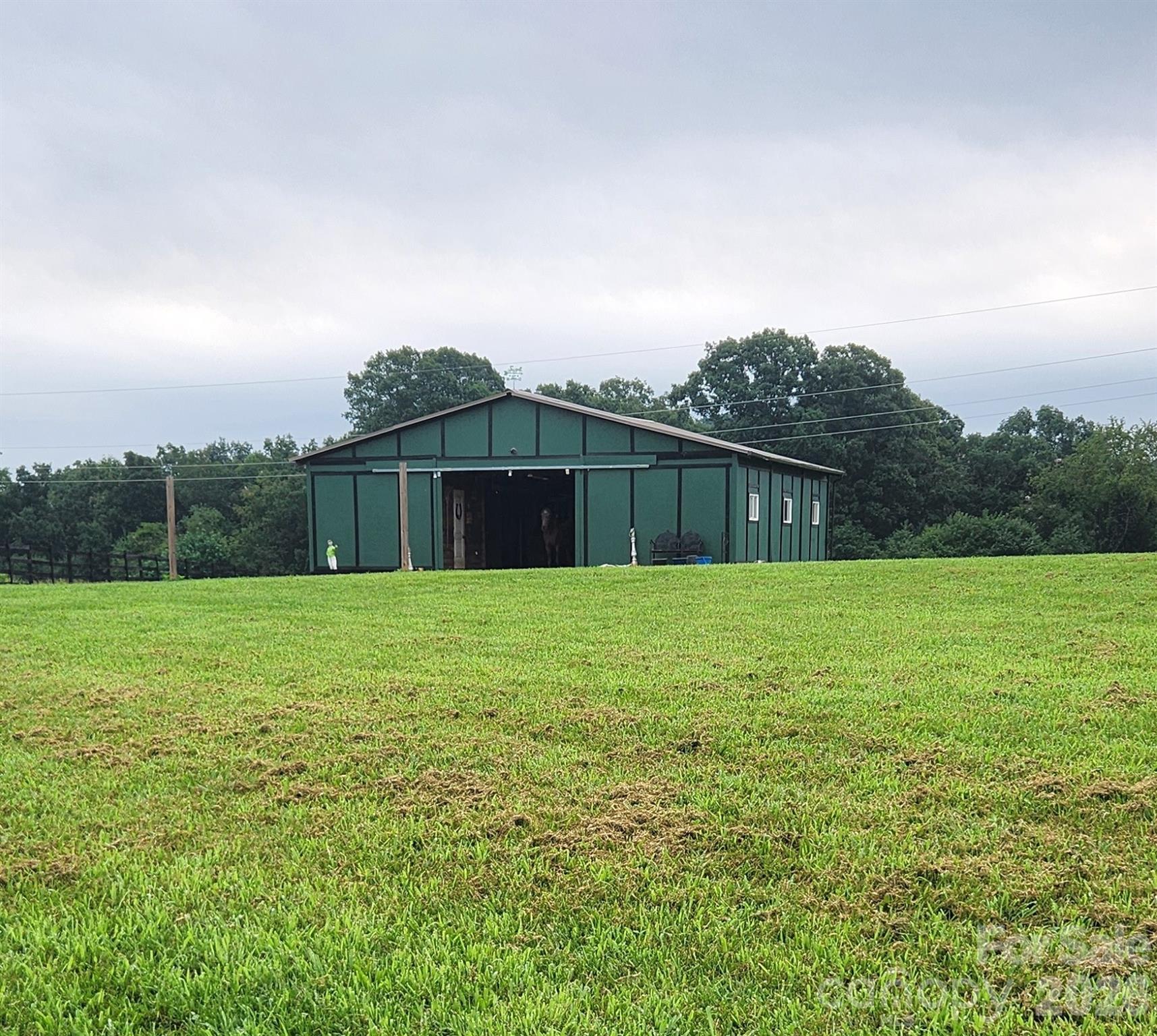 2915 TEXS FISH CAMP Road