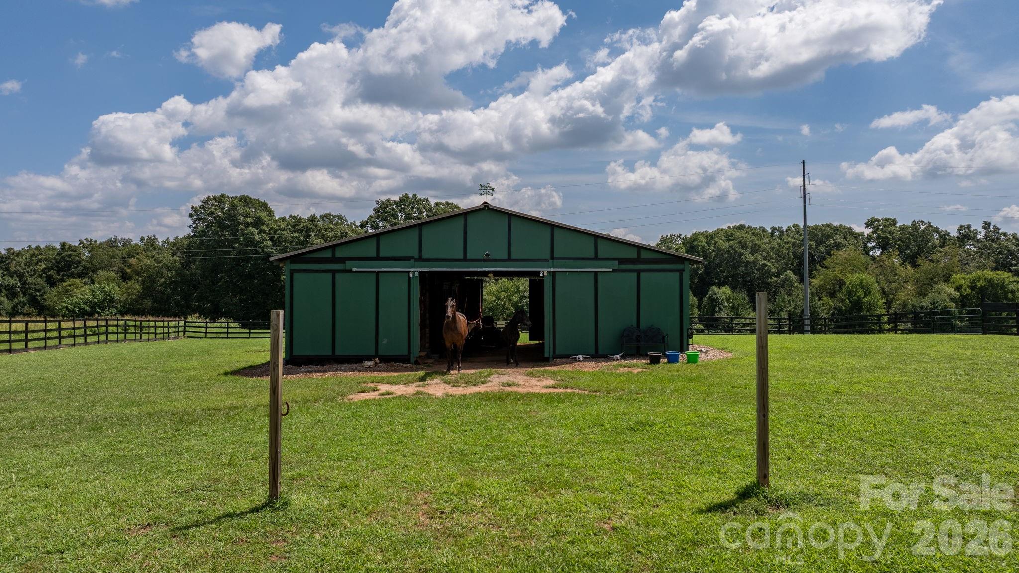 2915 TEXS FISH CAMP Road
