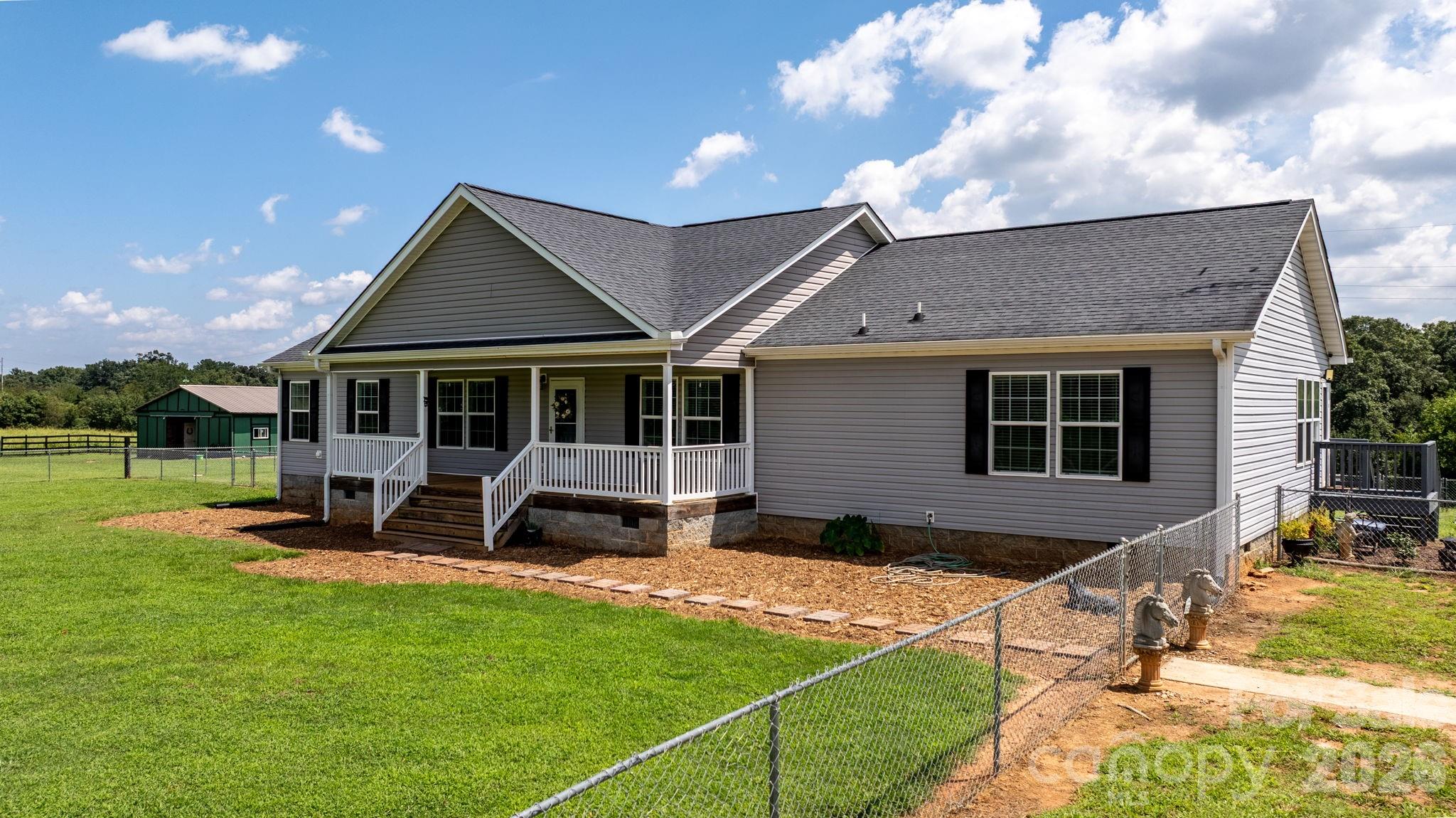 2915 TEXS FISH CAMP Road