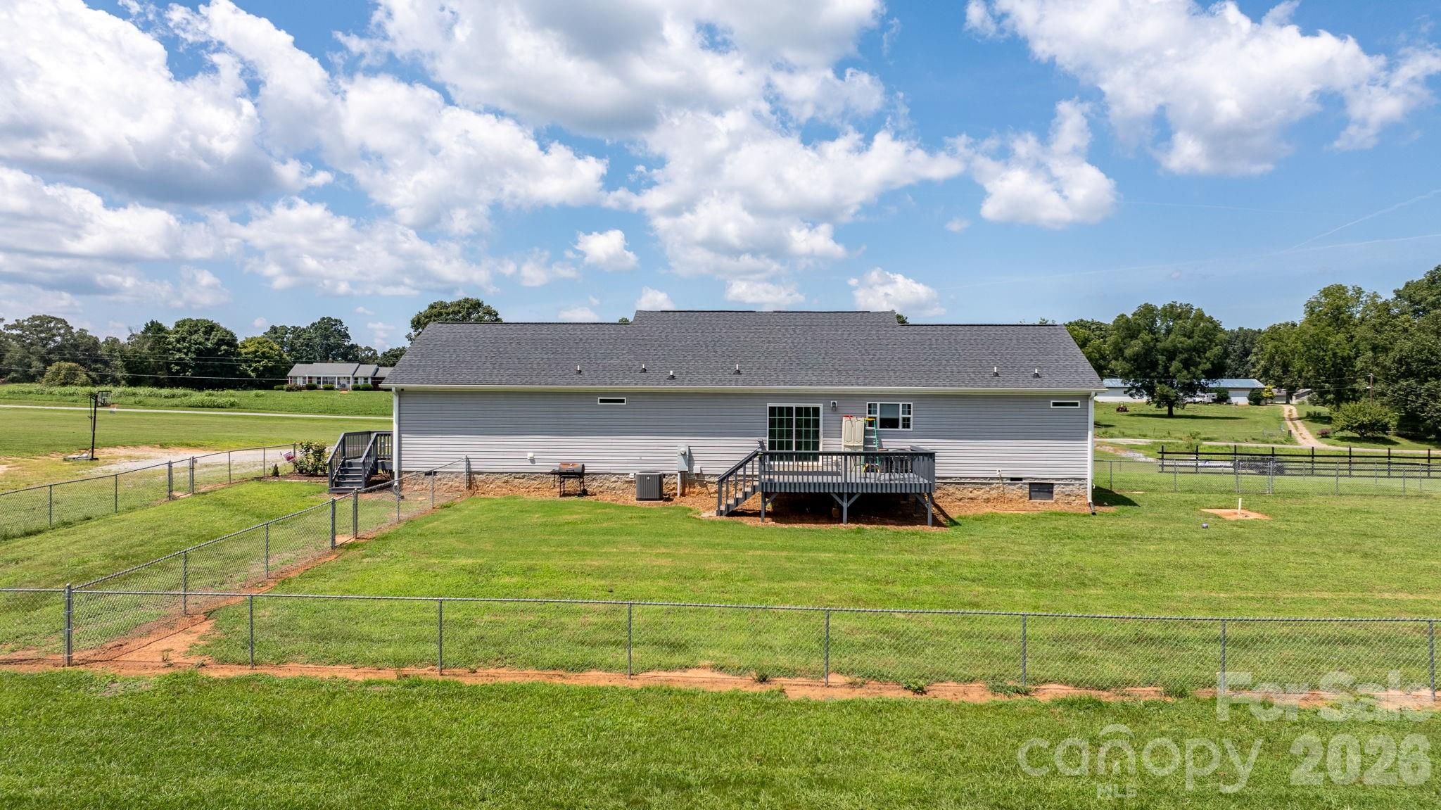 2915 TEXS FISH CAMP Road