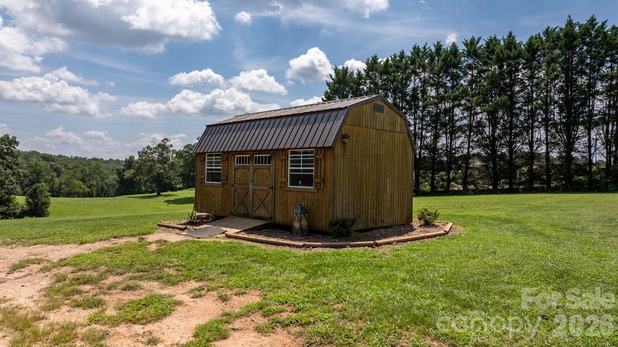 2915 TEXS FISH CAMP Road