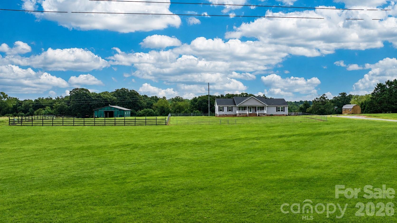 2915 TEXS FISH CAMP Road