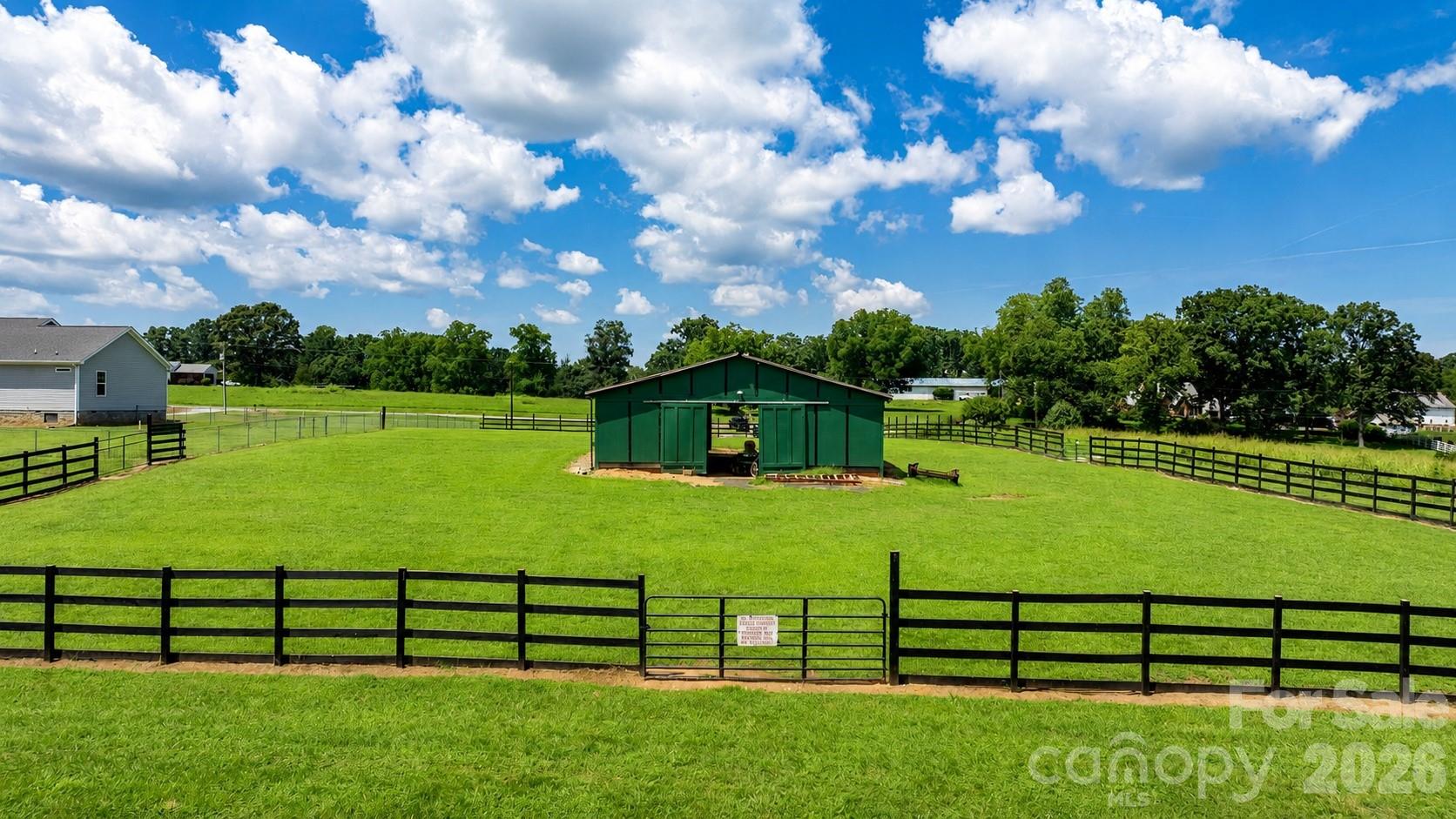 2915 TEXS FISH CAMP Road