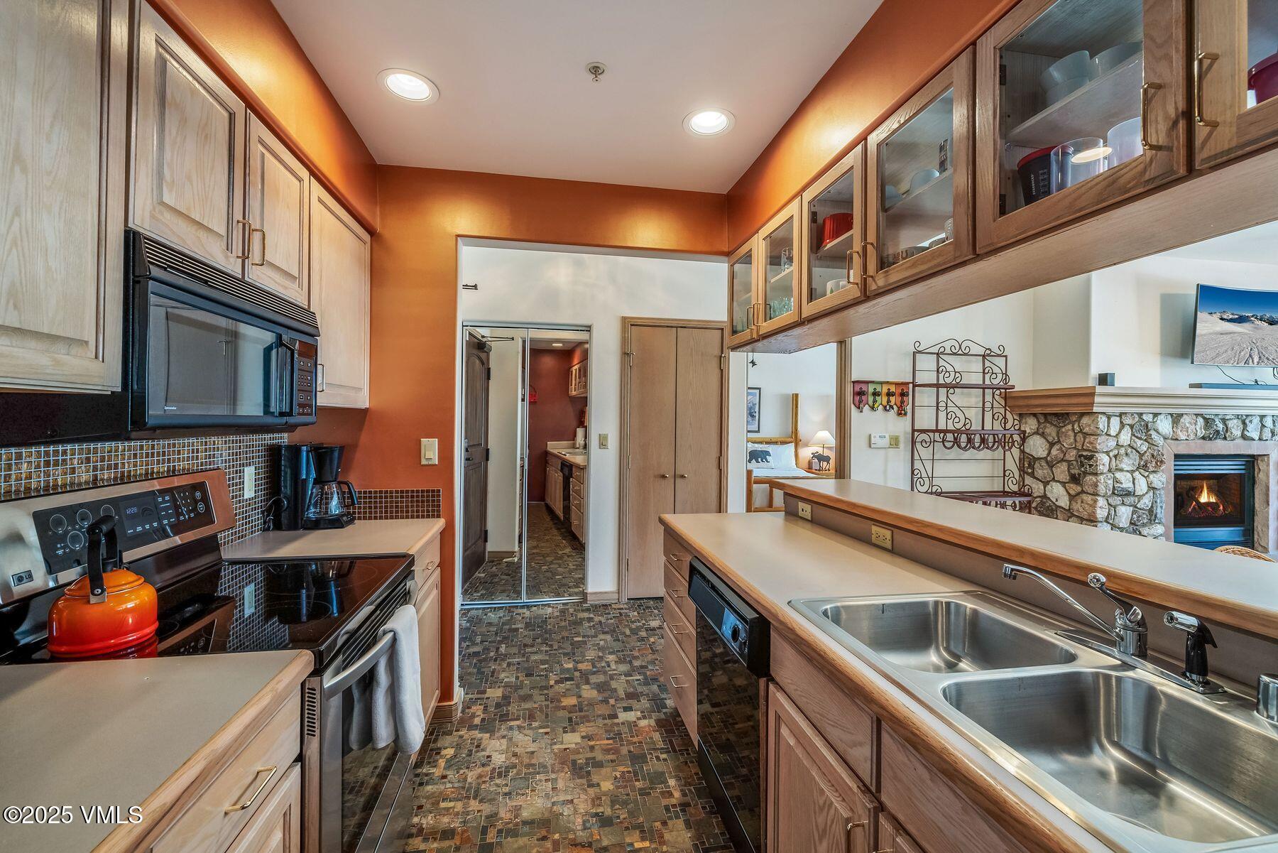 50 Scott Hill Road UB307