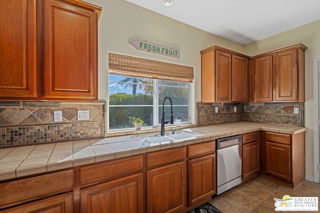 41420 Stafford Court