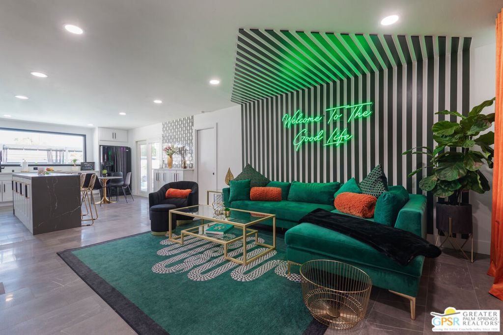 2380 N San Antonio Road