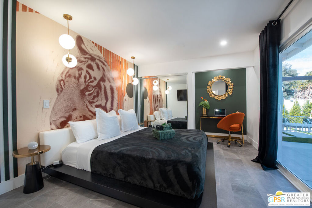 2380 N San Antonio Road