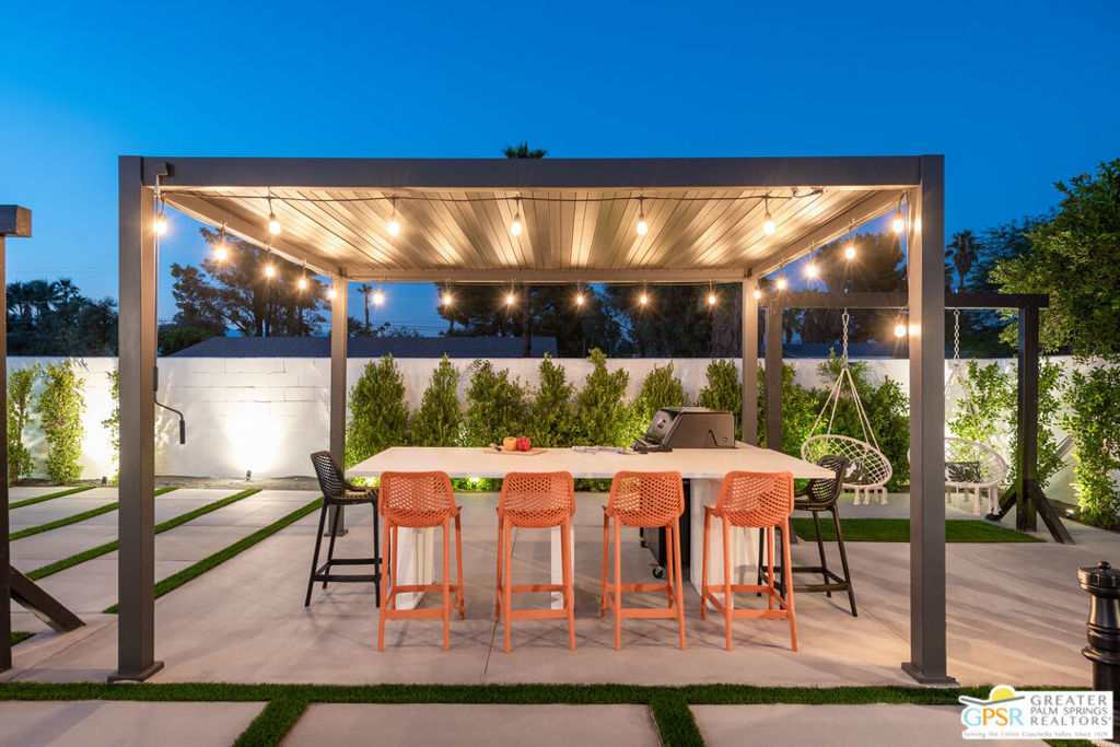 2380 N San Antonio Road