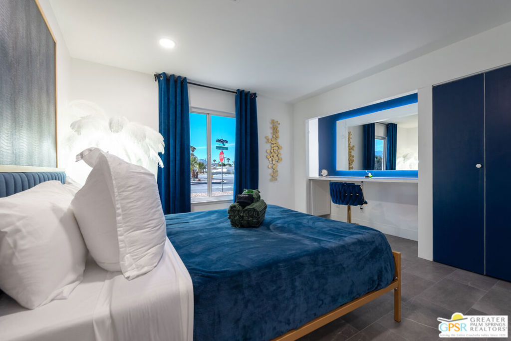 2380 N San Antonio Road