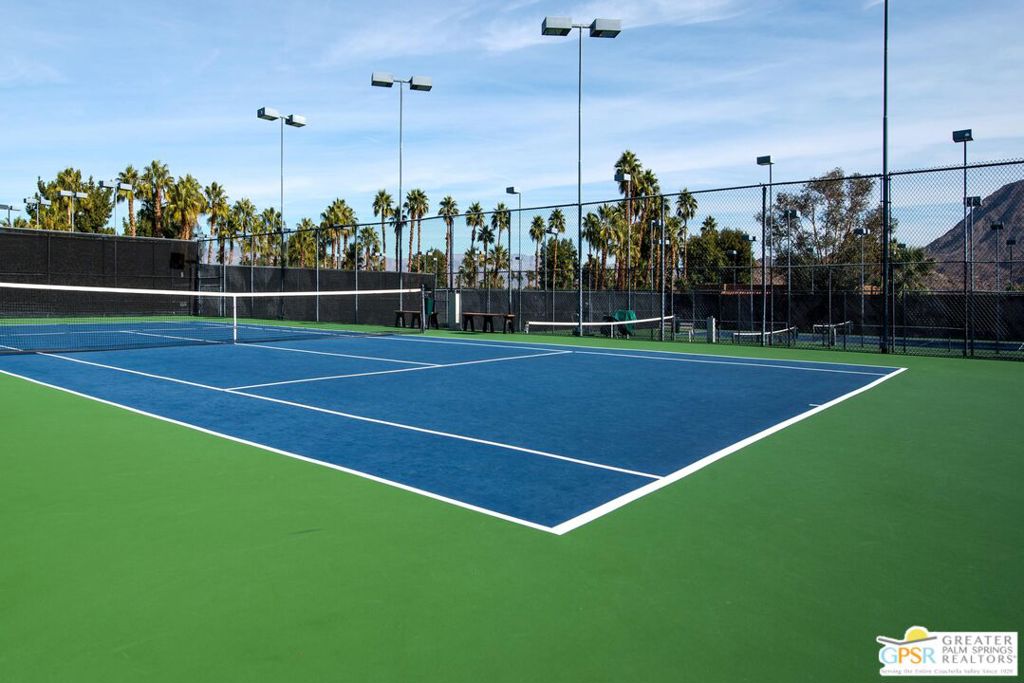 48915 Mariposa Drive